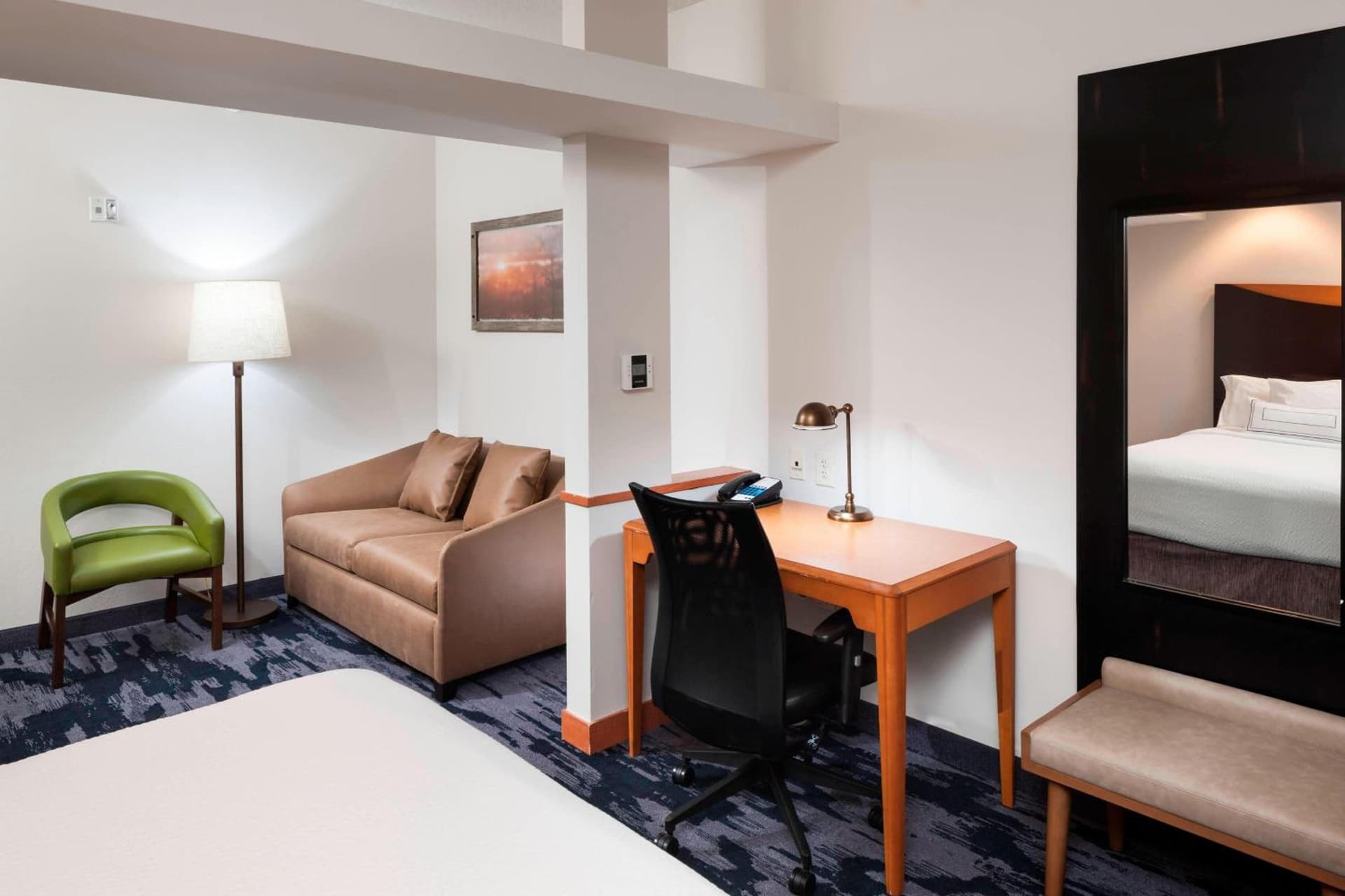 Fairfield by Marriott Inn & Suites Wilmington Wrightsville Beach interior in Wilmington, NC — gallery photo 2
