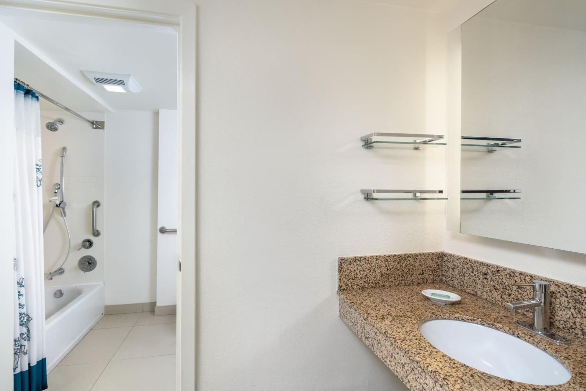 Residence Inn by Marriott New Orleans Metairie property views in Metairie, LA — gallery photo 3