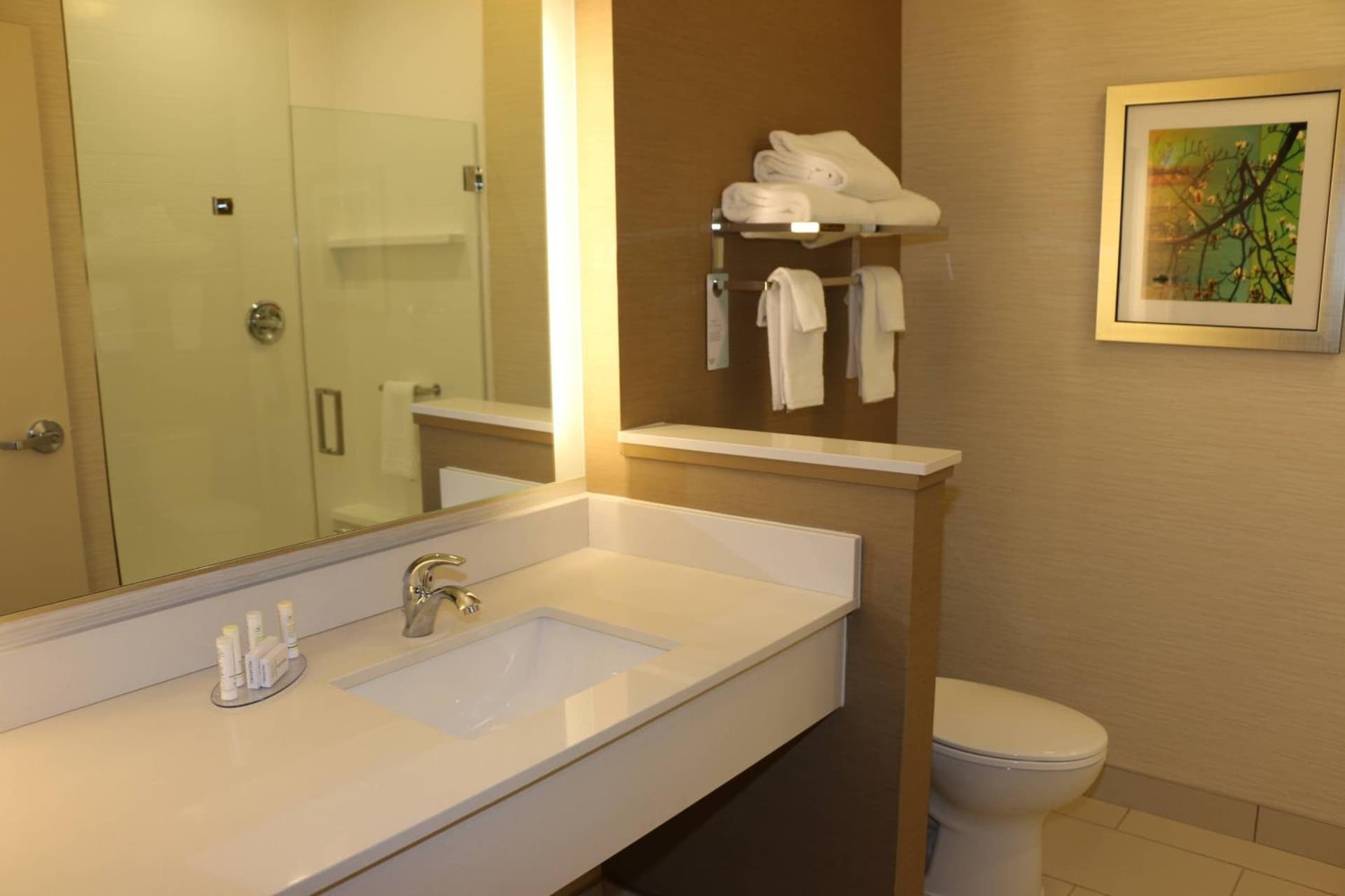 Fairfield Inn & Suites by Marriott Bowling Green gallery photo in Bowling Green, OH — image 10