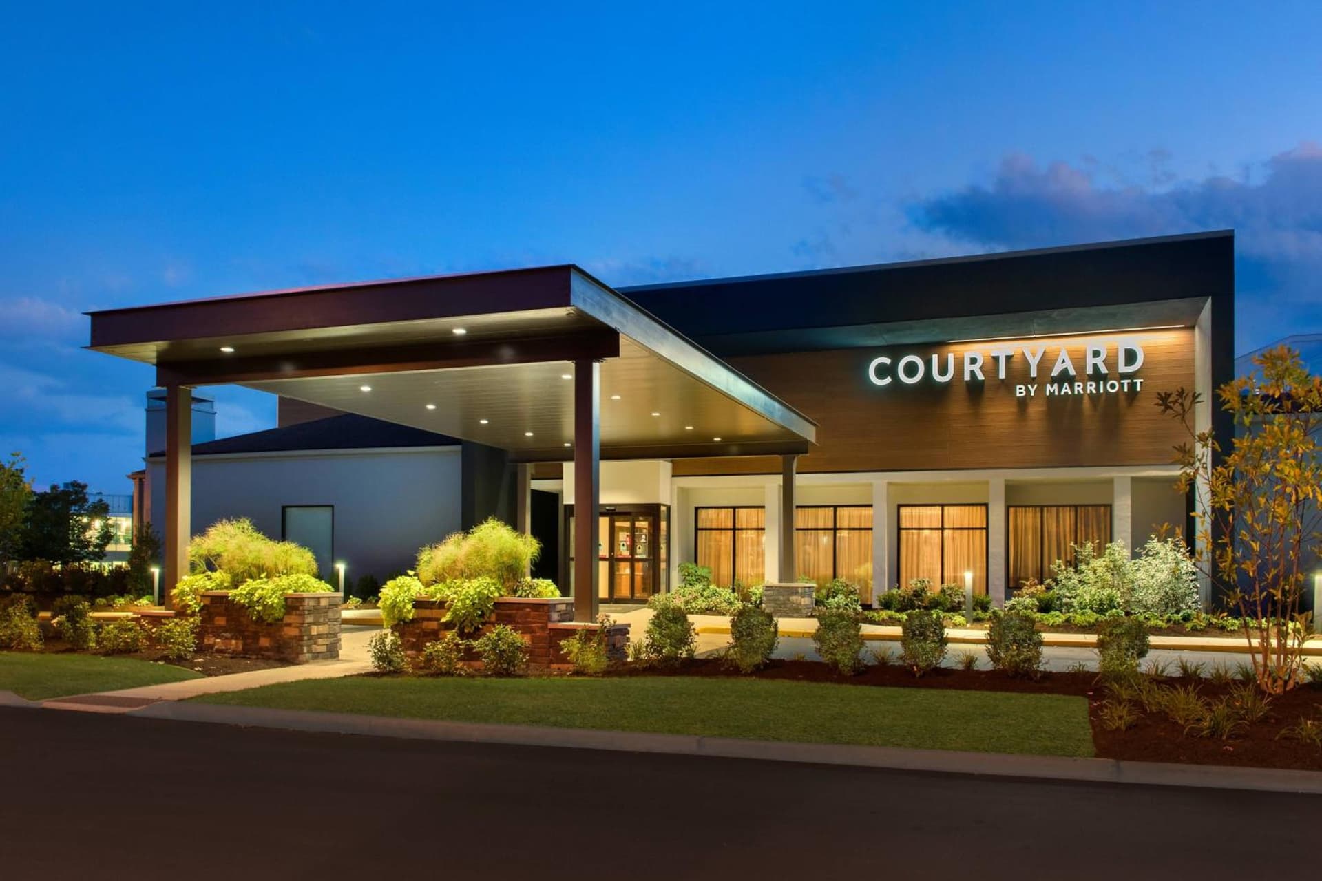 Courtyard Philadelphia Devon/Villanova featured exterior or lobby in Wayne, PA — similar hotel