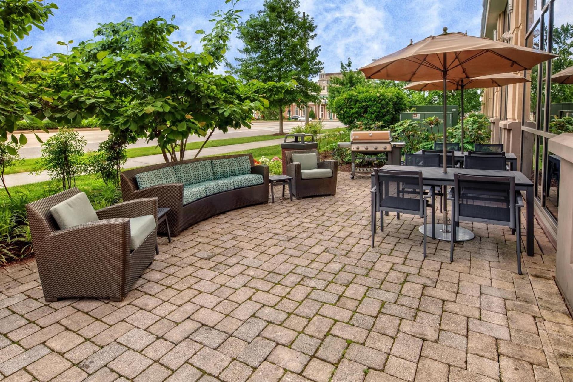 Residence Inn Norfolk Downtown interior in Norfolk, VA — gallery photo 2