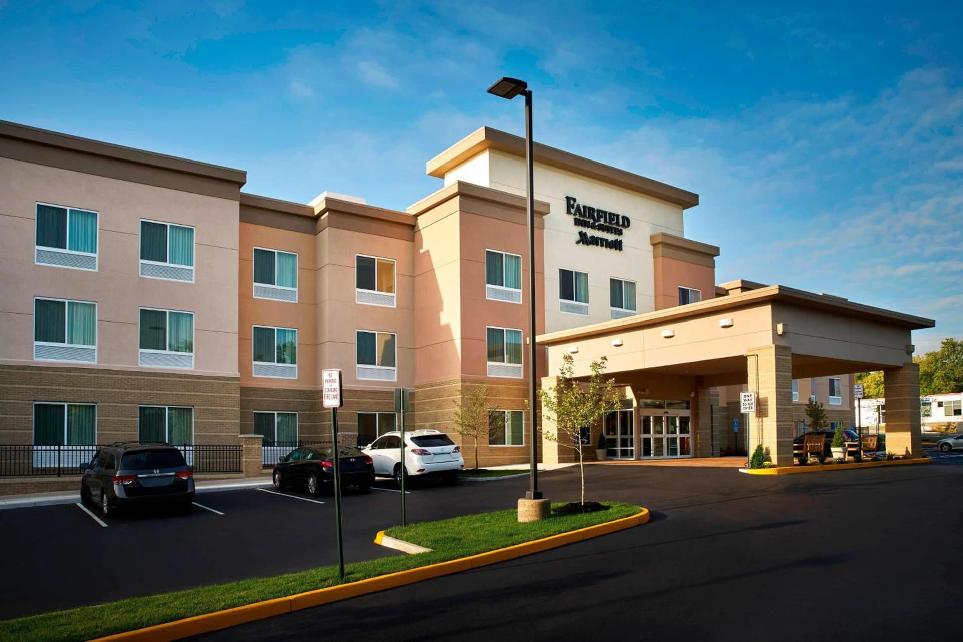 Fairfield Inn & Suites by Marriott Alexandria,Virginia featured exterior or lobby in Alexandria, VA — similar hotel