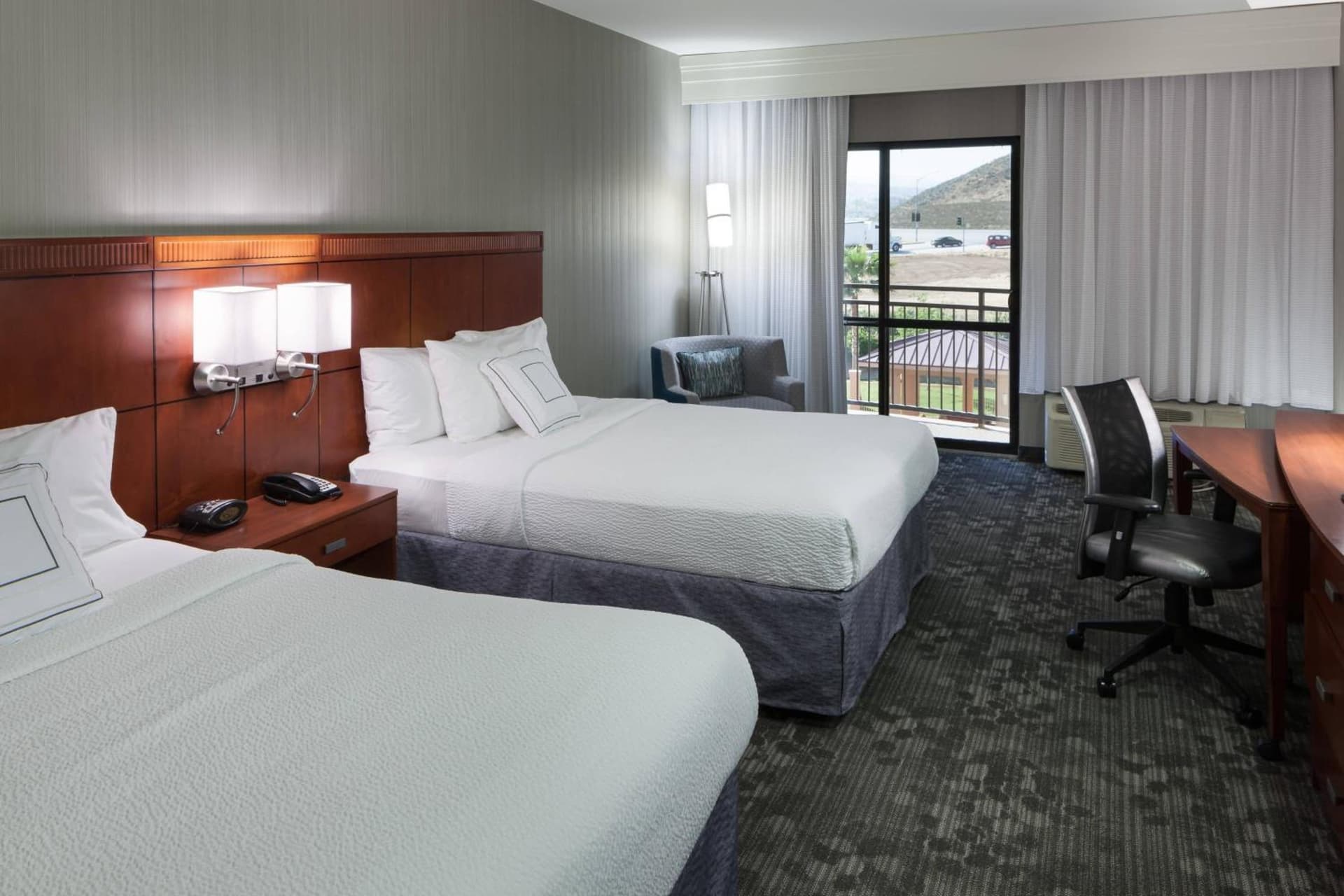 Courtyard by Marriott Santa Clarita Valencia gallery photo in Valencia, CA — image 27