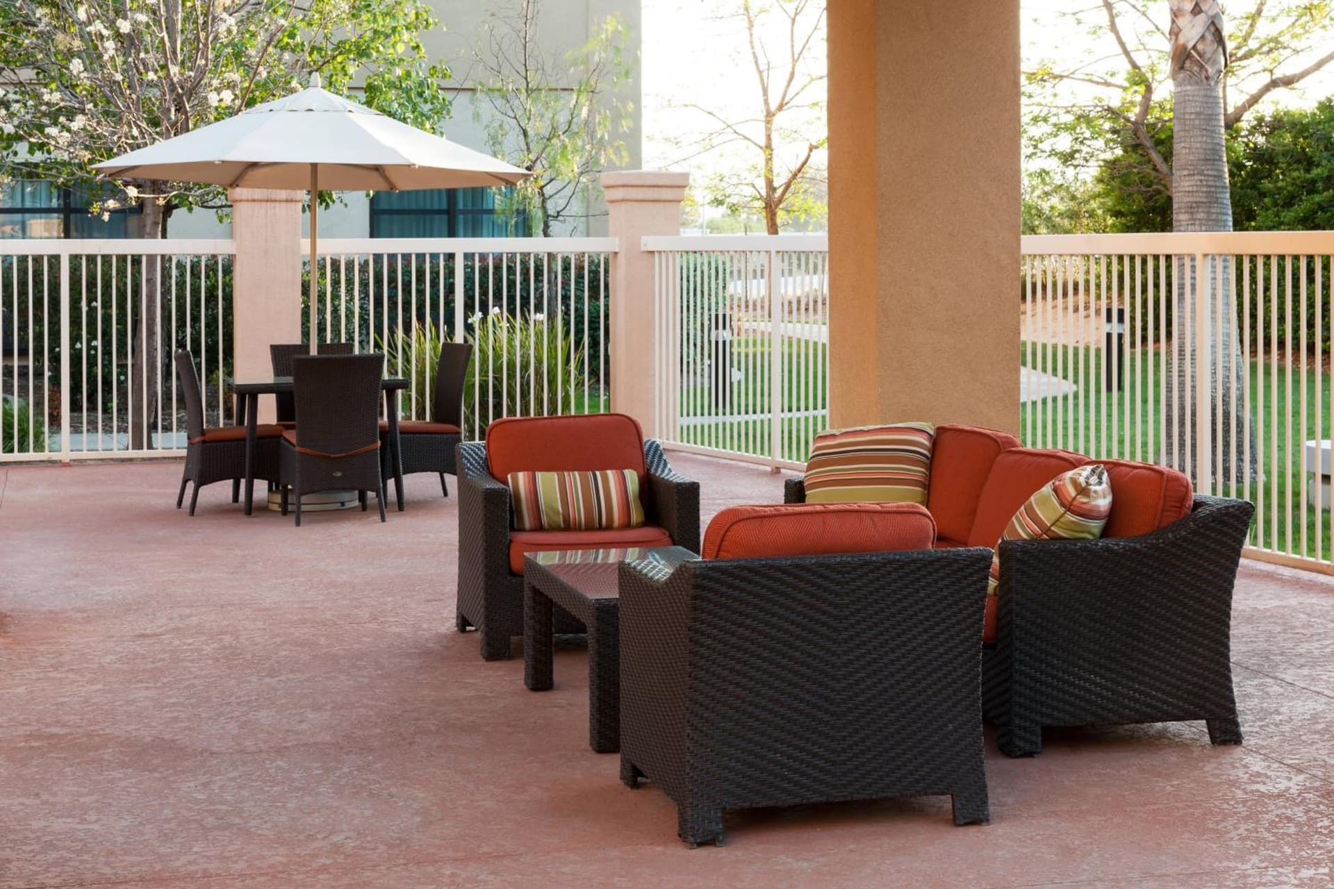 Courtyard by Marriott Santa Clarita Valencia gallery photo in Valencia, CA — image 20