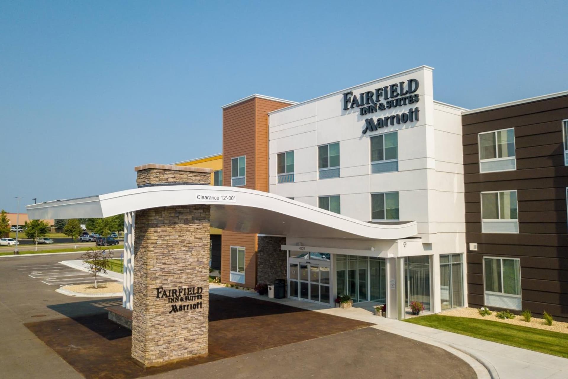 Fairfield Inn & Suites By Marriott Alexandria featured exterior or lobby in Alexandria, MN — similar hotel