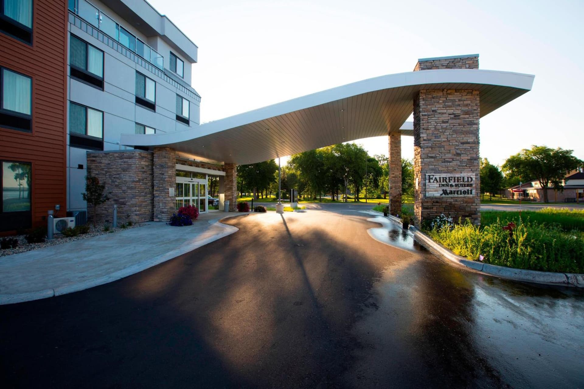 Fairfield Inn & Suites by Marriott Detroit Lakes interior in Detroit Lakes, MN — gallery photo 2
