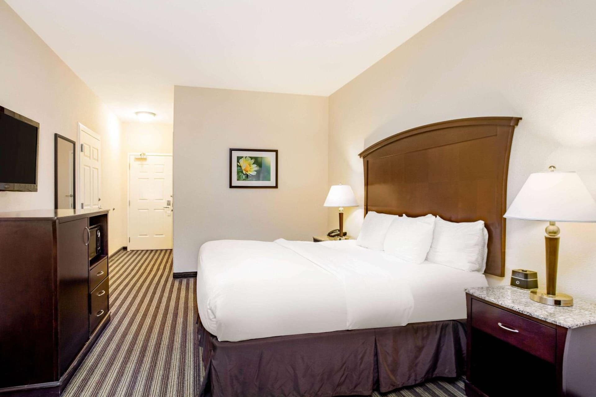 La Quinta by Wyndham Fowler gallery photo in Fowler, CA — image 7