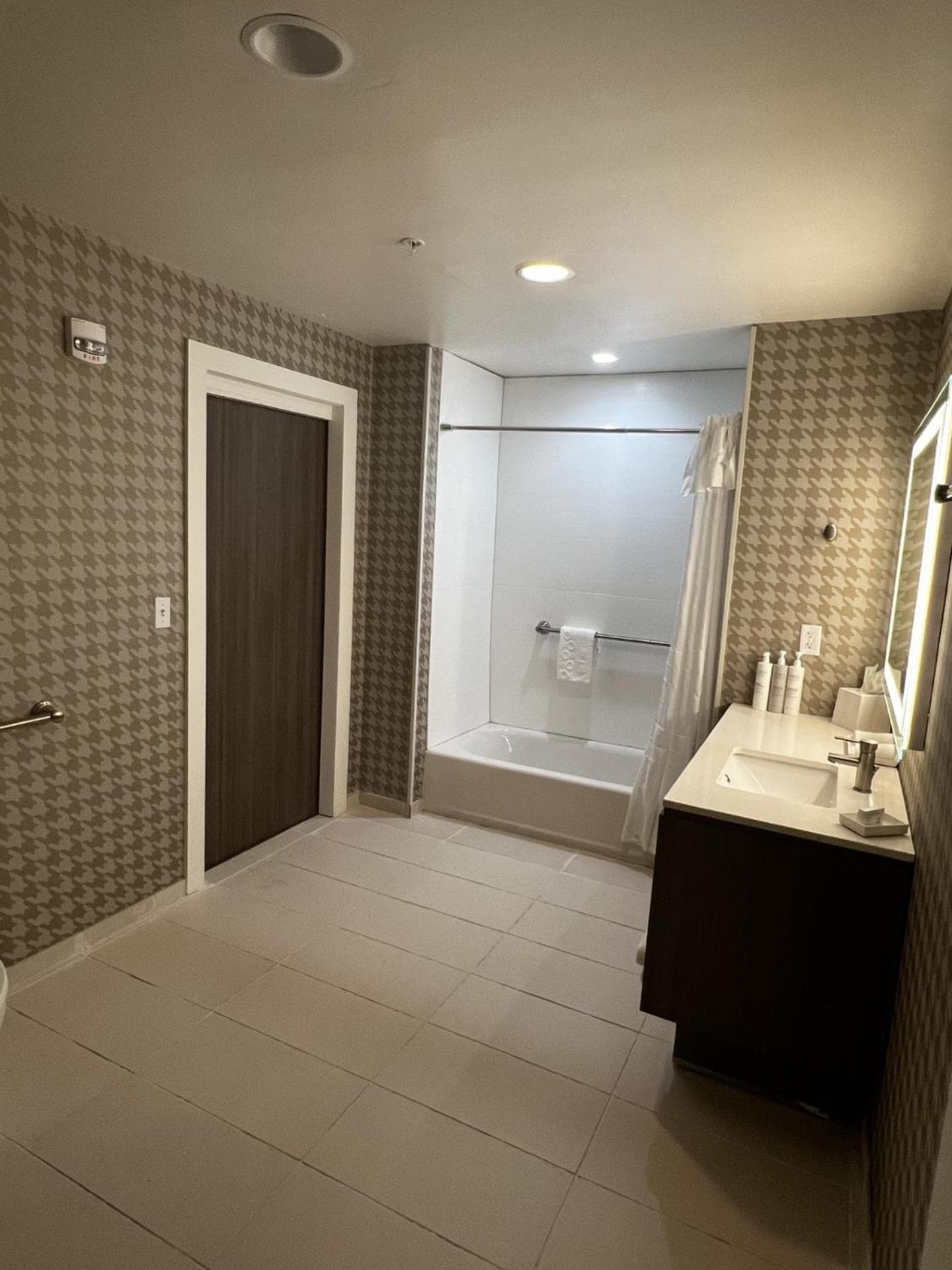 Home2 Suites By Hilton Hinesville property views in Hinesville, GA — gallery photo 3