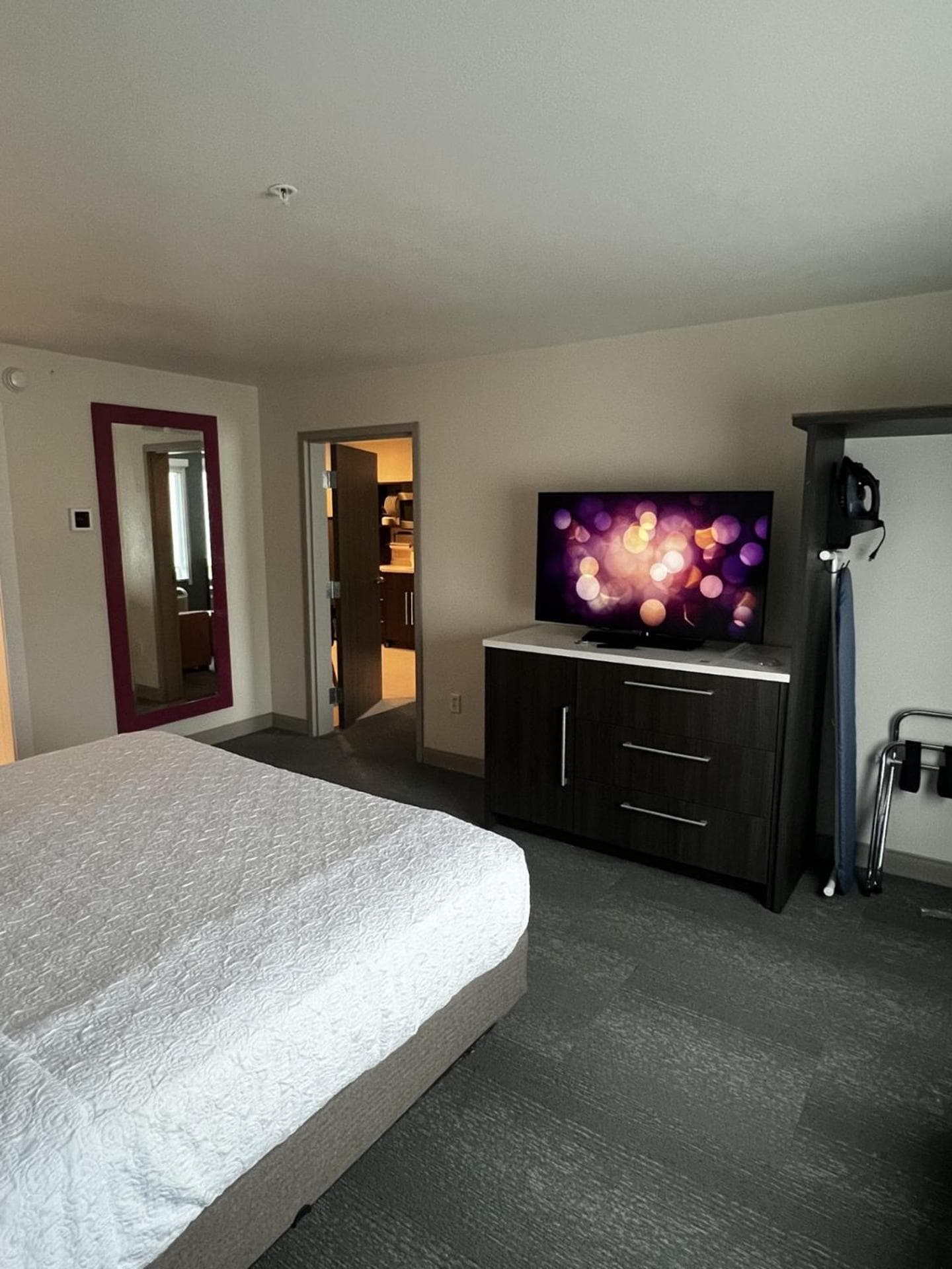 Home2 Suites By Hilton Hinesville interior in Hinesville, GA — gallery photo 2