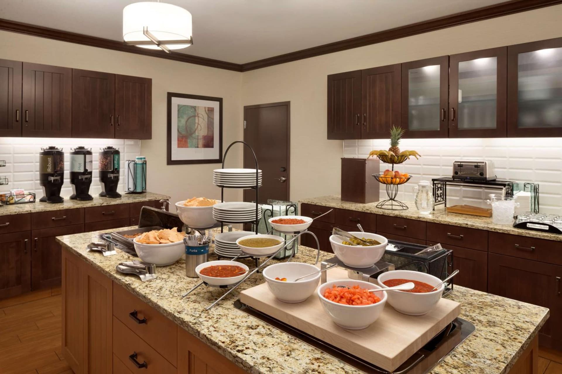 Homewood Suites by Hilton Kalamazoo-Portage gallery photo in Kalamazoo, MI — image 10