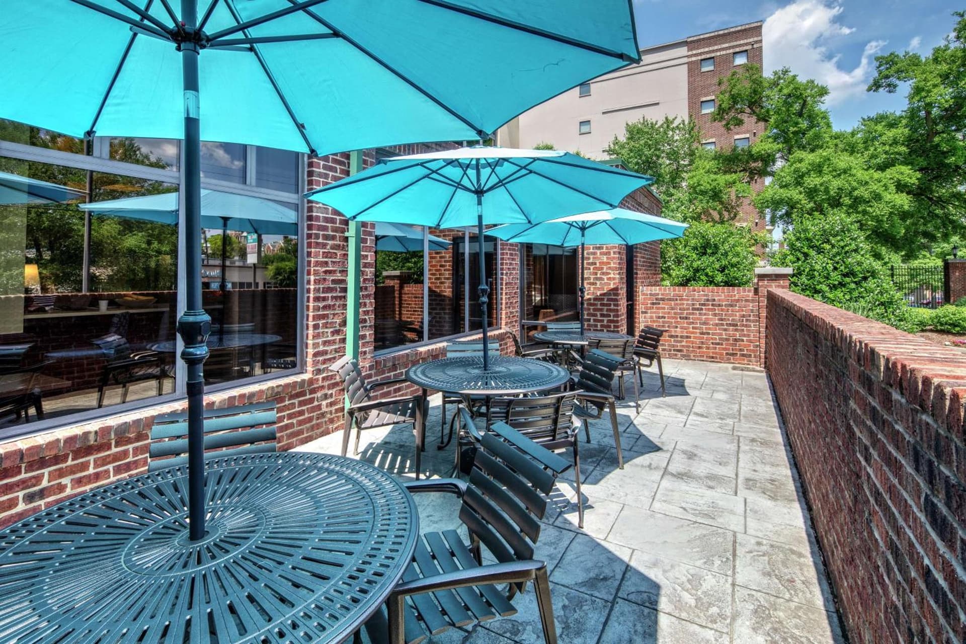Hampton Inn & Suites Nashville-Vanderbilt-Elliston Place property views in Nashville, TN — gallery photo 3