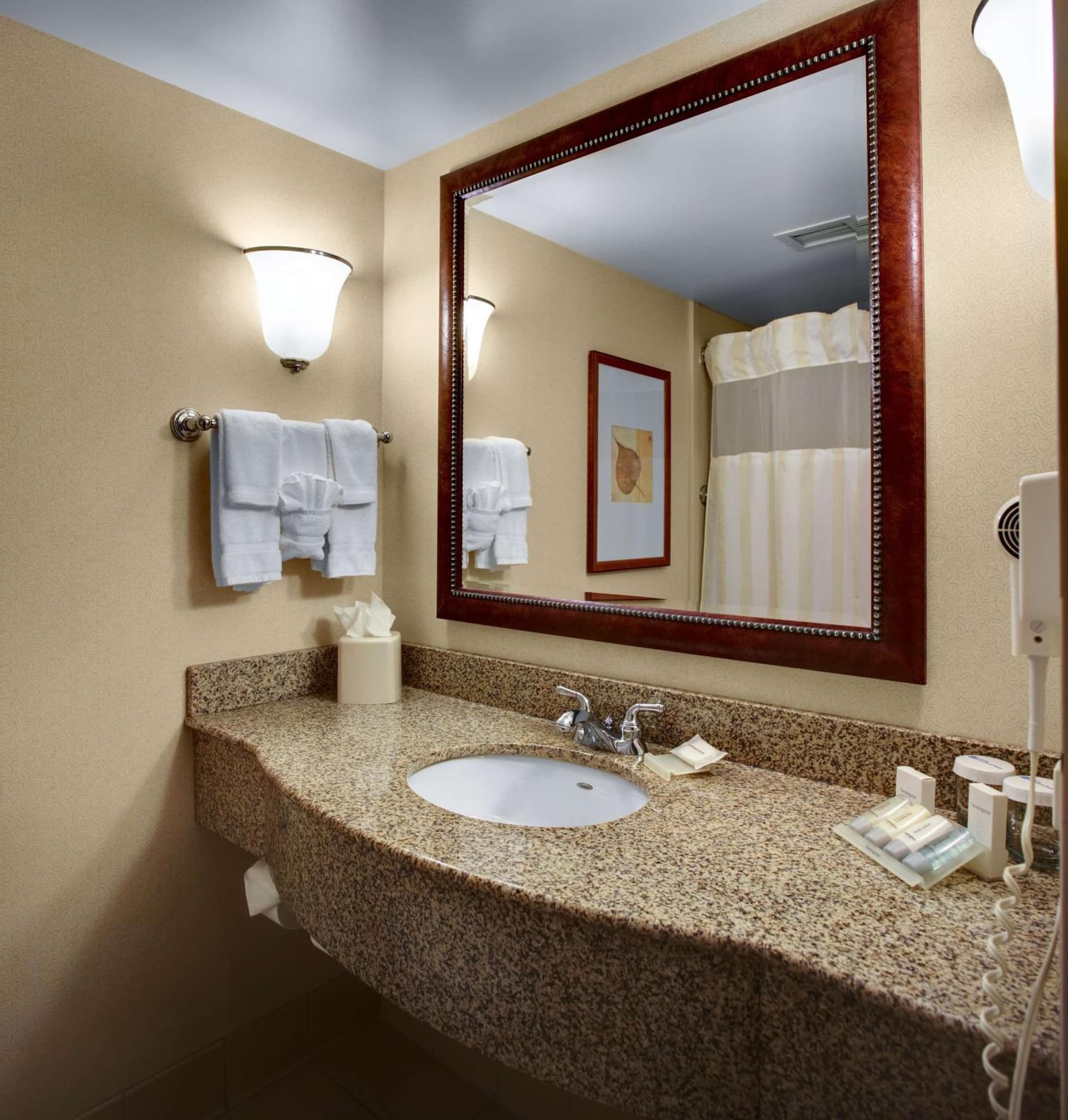 Hilton Garden Inn Akron-Canton Airport gallery photo in North Canton, OH — image 7