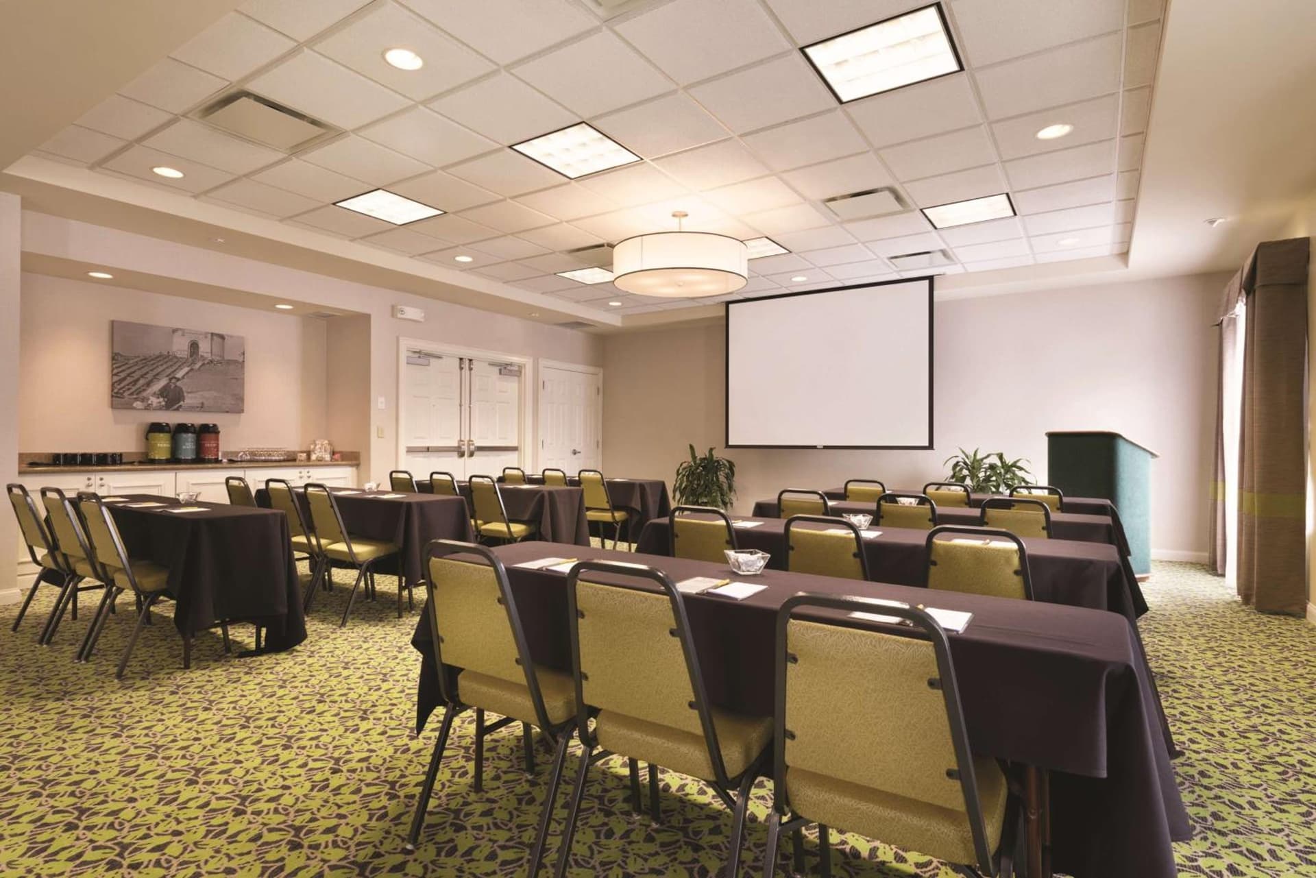 Hilton Garden Inn Akron-Canton Airport gallery photo in North Canton, OH — image 4