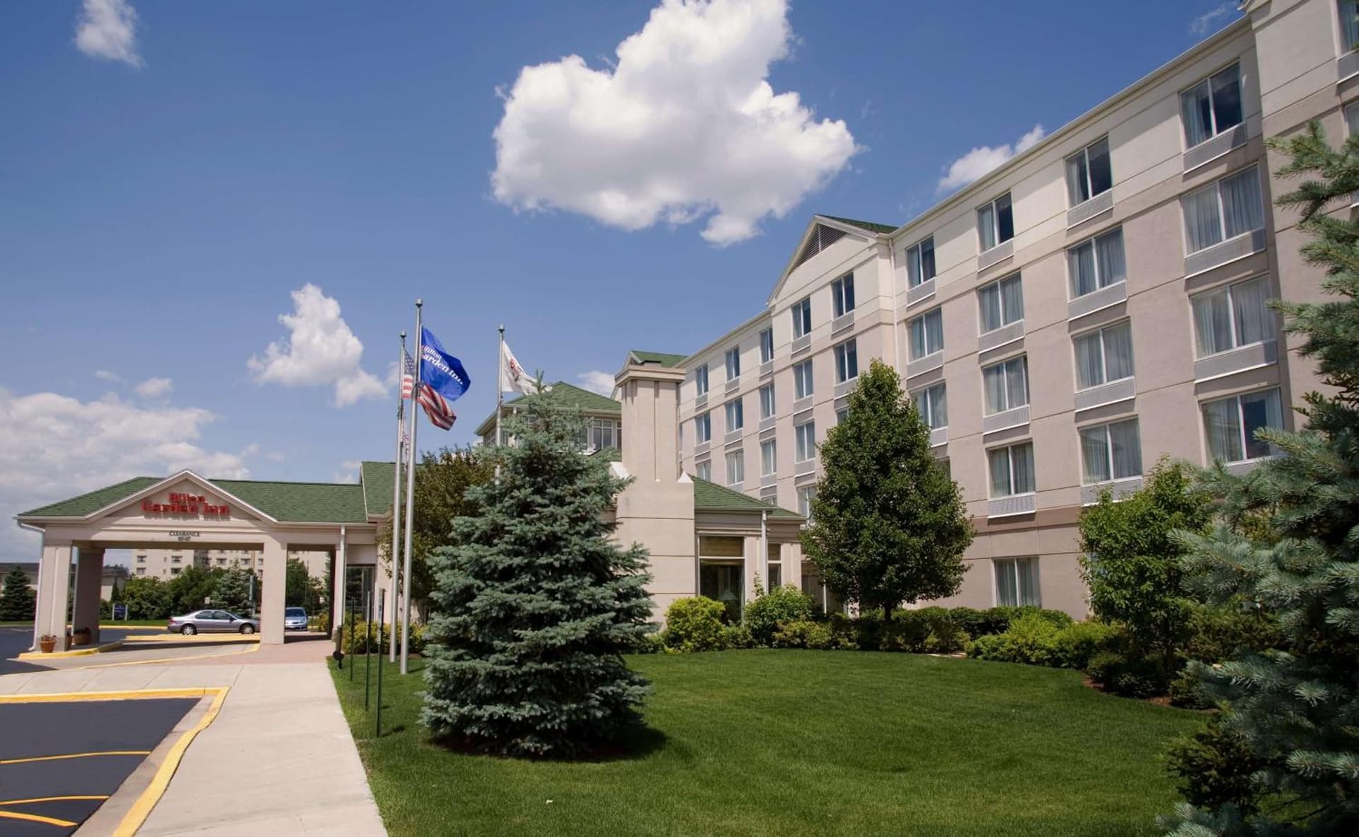 Hilton Garden Inn Oakbrook Terrace featured exterior or lobby in Oakbrook Terrace, IL — similar hotel