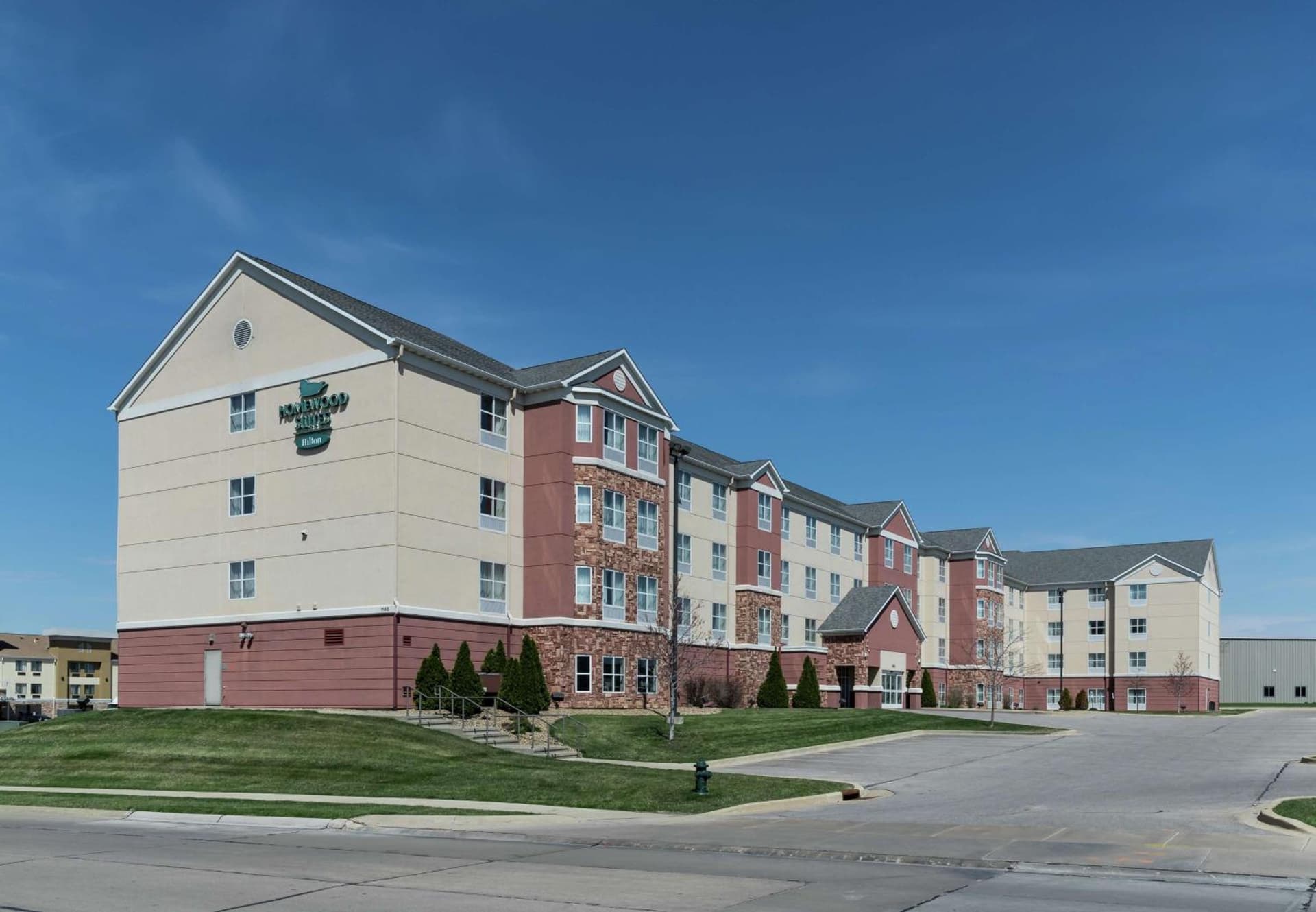 Homewood Suites by Hilton Cedar Rapids-North interior in Cedar Rapids, IA — gallery photo 2