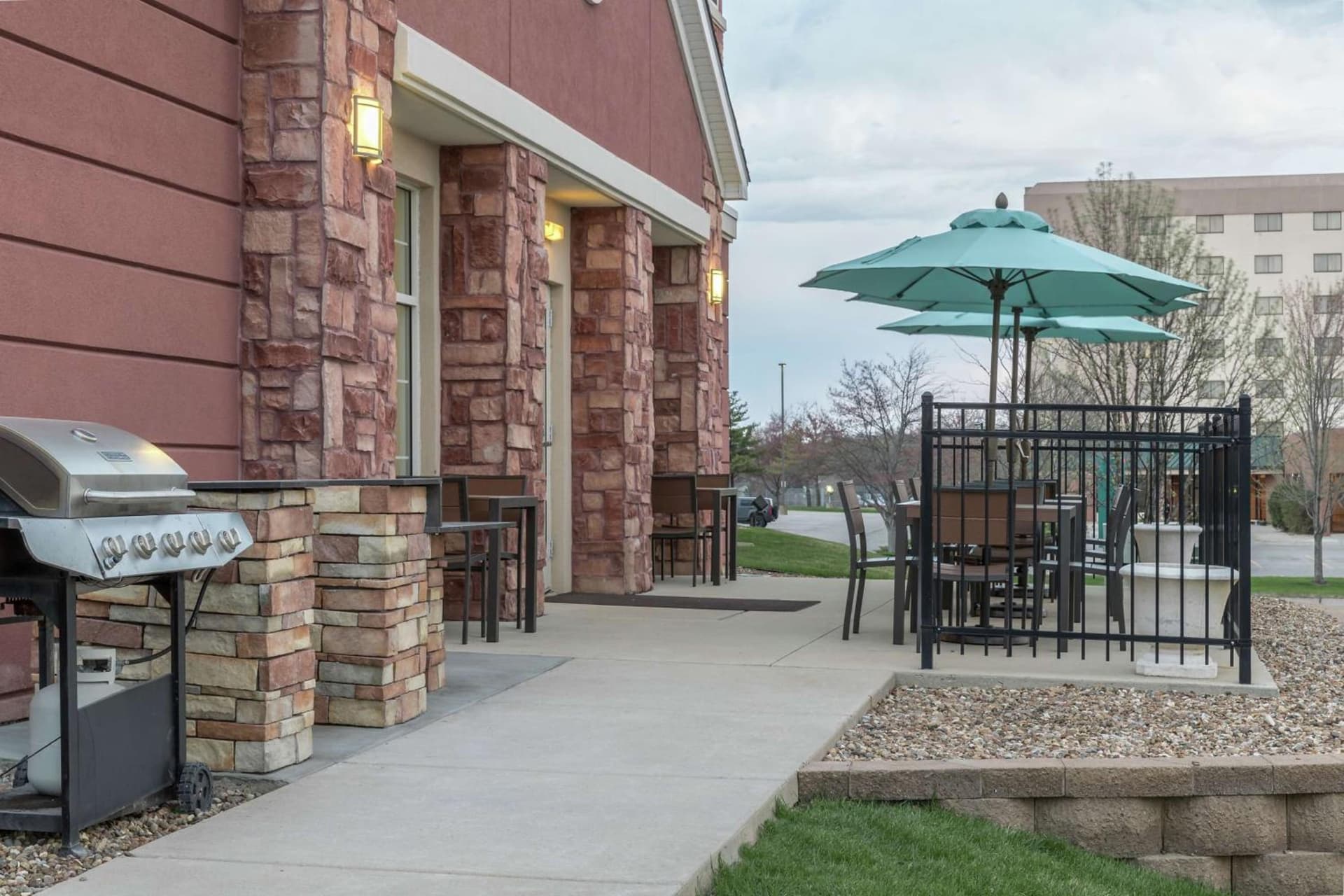Homewood Suites by Hilton Cedar Rapids-North property views in Cedar Rapids, IA — gallery photo 3