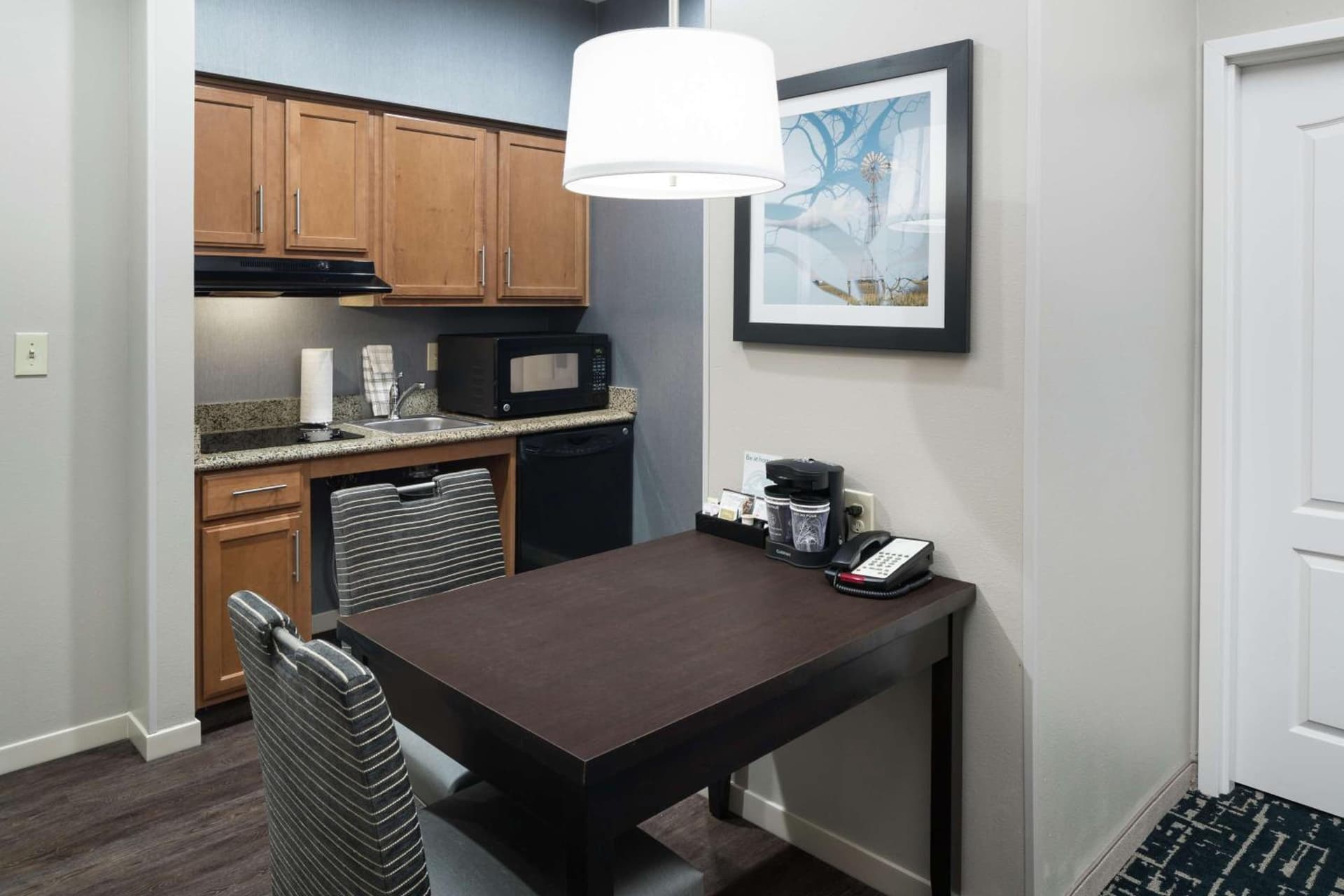 Homewood Suites by Hilton Cedar Rapids-North gallery photo in Cedar Rapids, IA — image 8