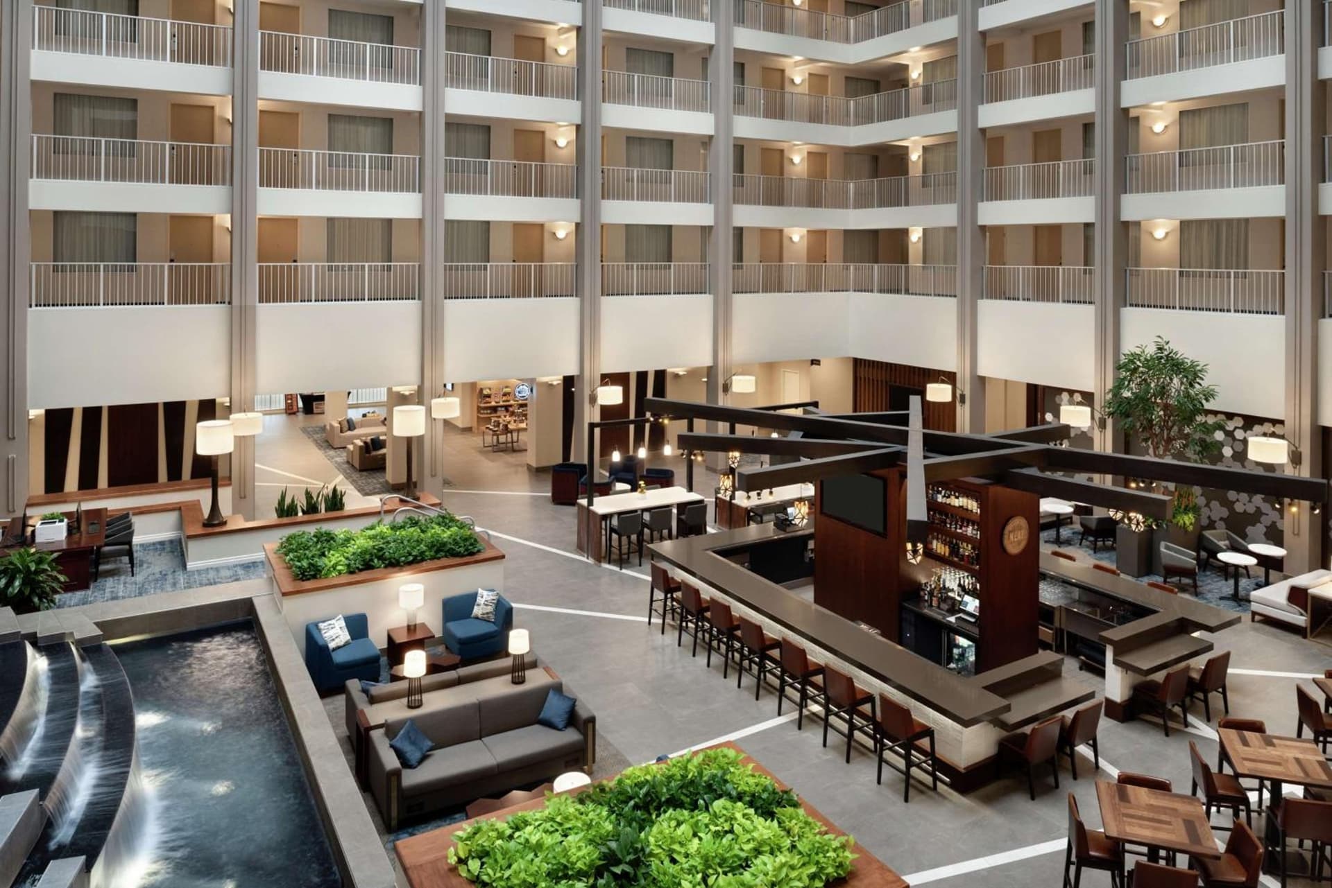 Embassy Suites Cincinnati - RiverCenter interior in Covington, KY — gallery photo 2