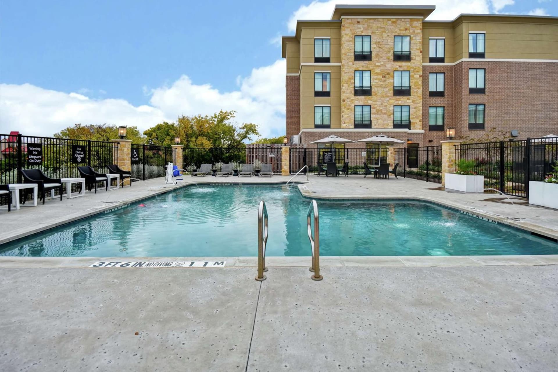 Homewood Suites by Hilton Dallas Arlington South gallery photo in Arlington, TX — image 43