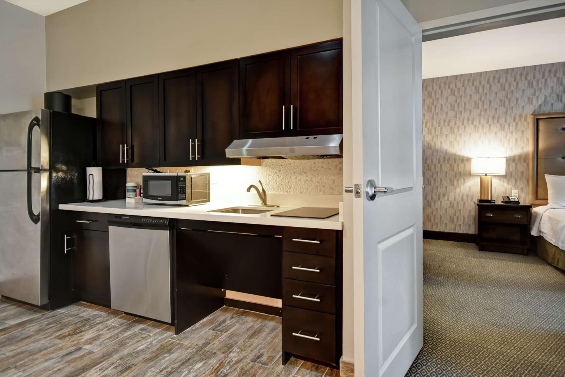 Homewood Suites by Hilton Dallas Arlington South gallery photo in Arlington, TX — image 13