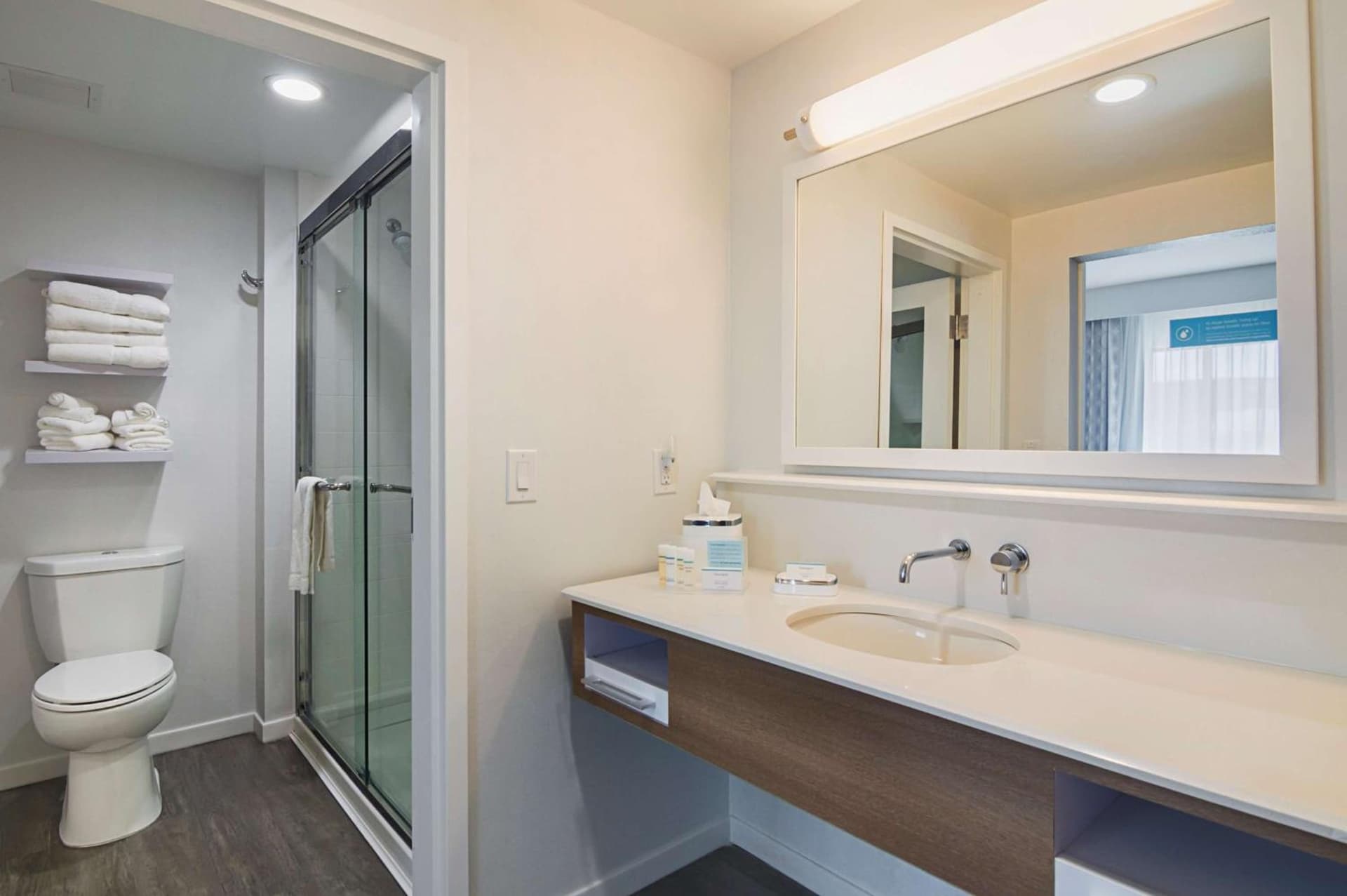 Hampton Inn & Suites Dallas/Richardson gallery photo in Richardson, TX — image 17
