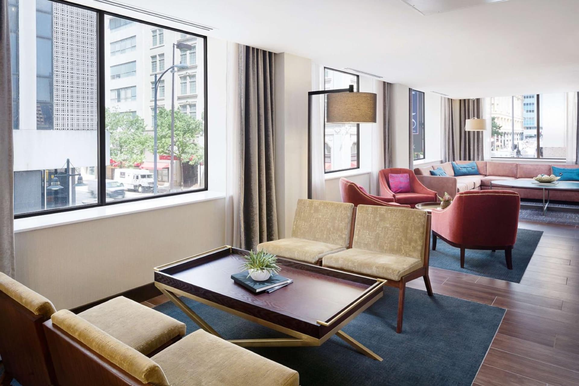 Hampton Inn & Suites Dallas Downtown gallery photo in Dallas, TX — image 5