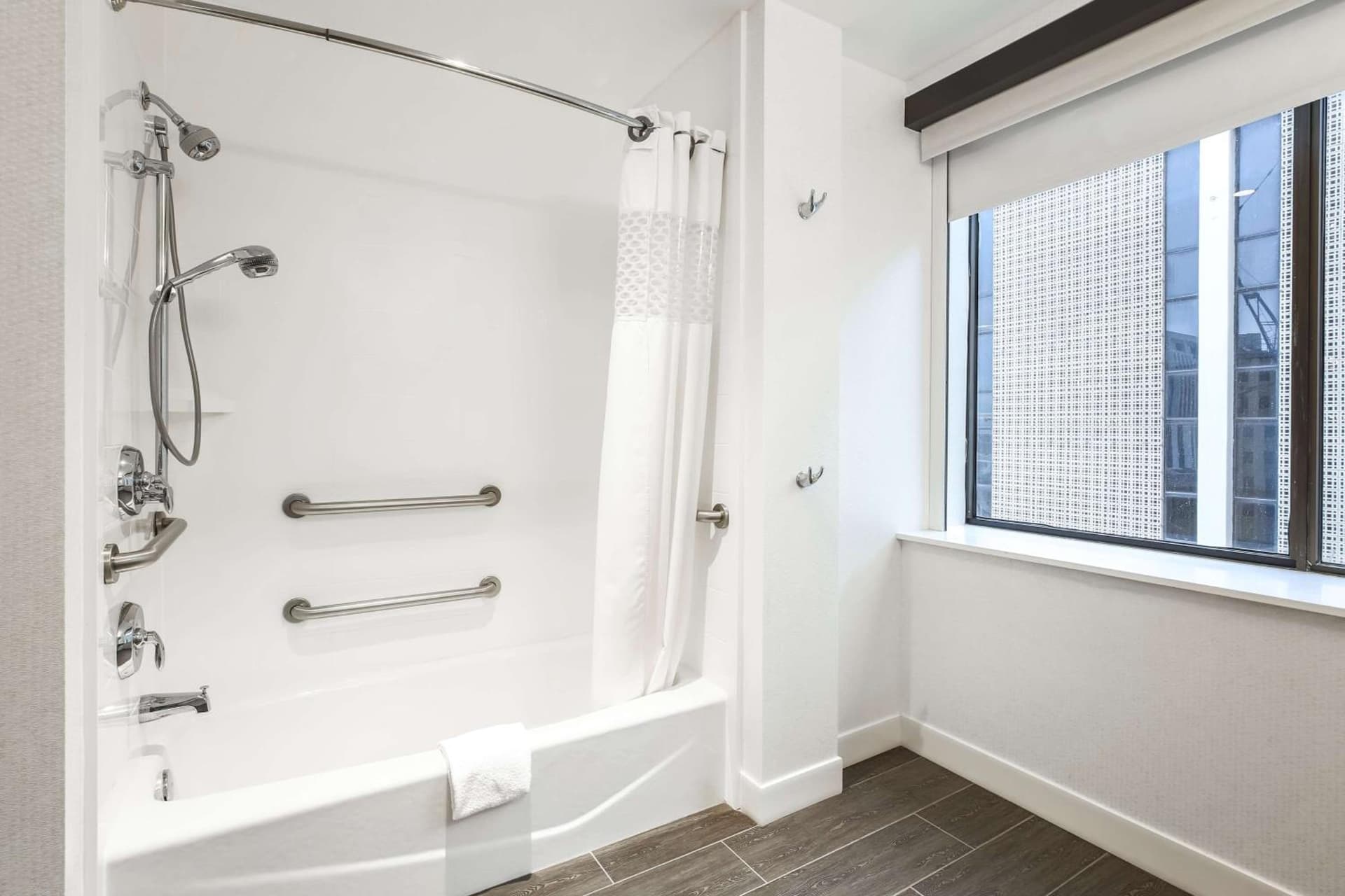Hampton Inn & Suites Dallas Downtown gallery photo in Dallas, TX — image 56