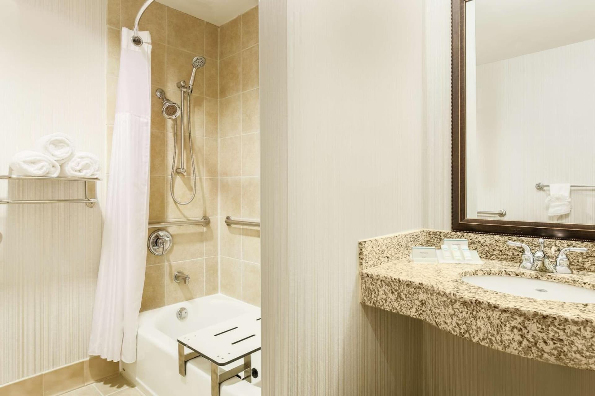 Hilton Garden Inn Dallas Lewisville gallery photo in Lewisville, TX — image 4