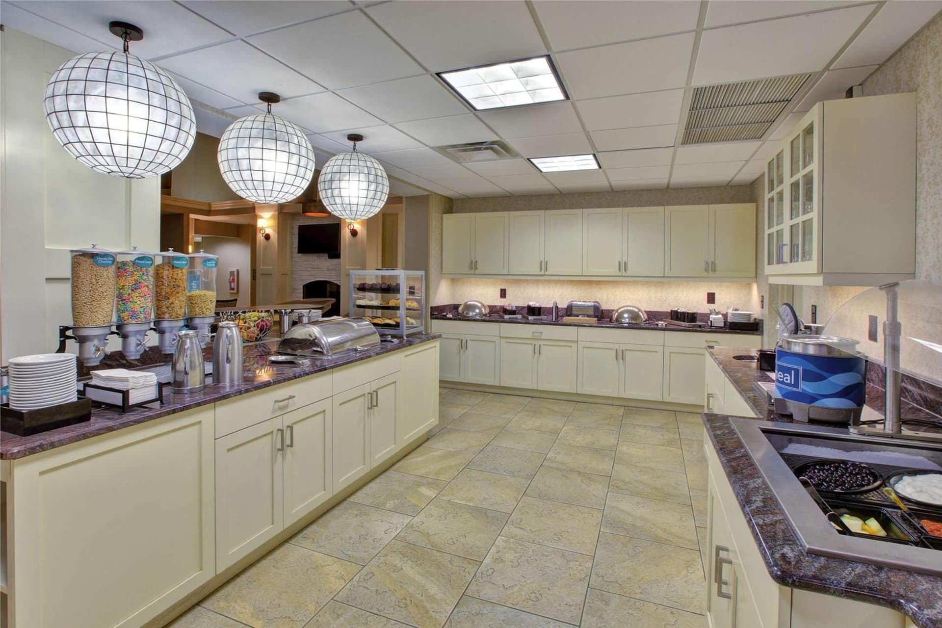 Homewood Suites by Hilton Dayton South gallery photo in Miamisburg, OH — image 25