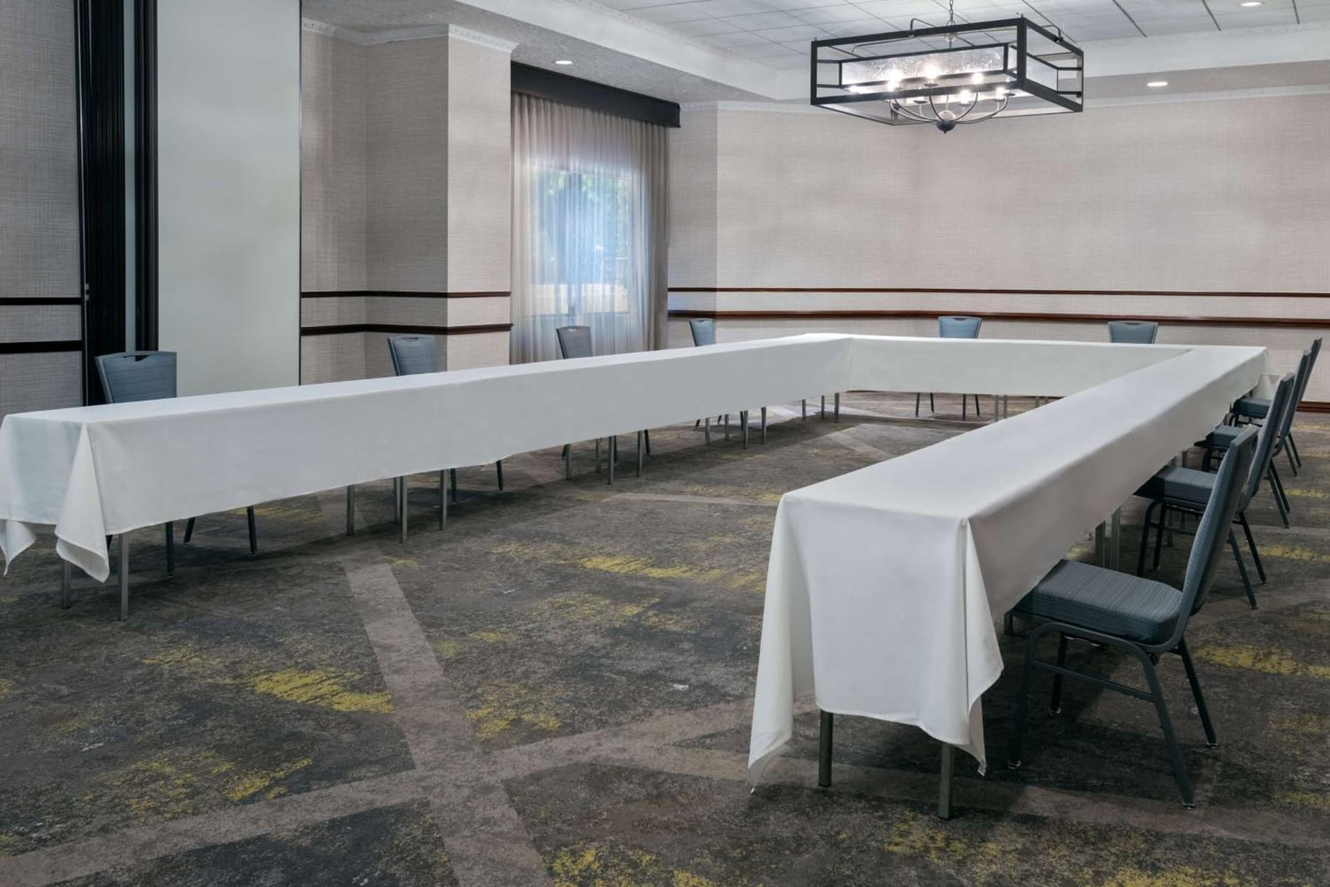 Embassy Suites Dallas - Park Central Area gallery photo in Dallas, TX — image 11