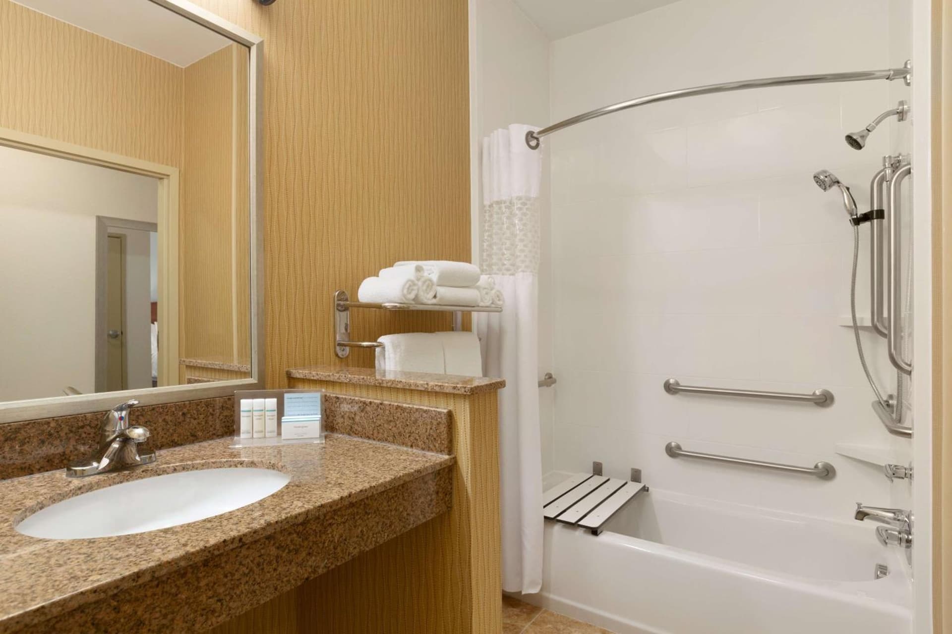 Hampton Inn Denver - Northwest Westminster interior in Westminster, CO — gallery photo 2