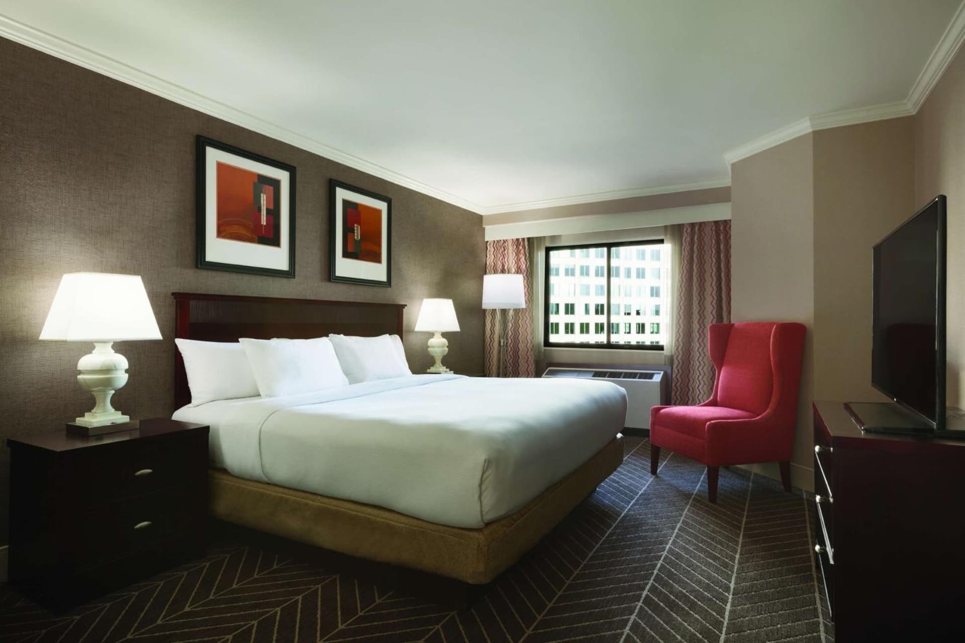 Hilton Arlington gallery photo in Arlington, VA — image 6