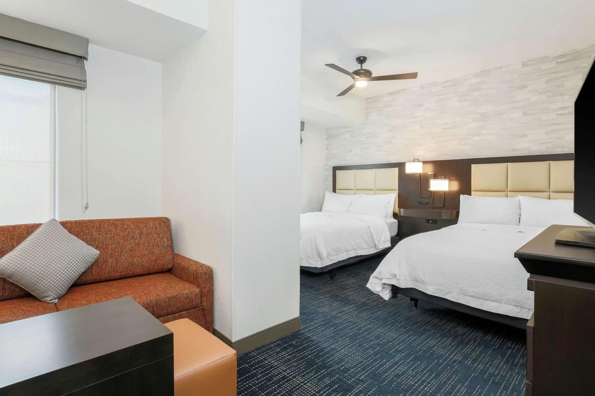 Hampton Inn & Suites Denver Tech Center gallery photo in Centennial, CO — image 17