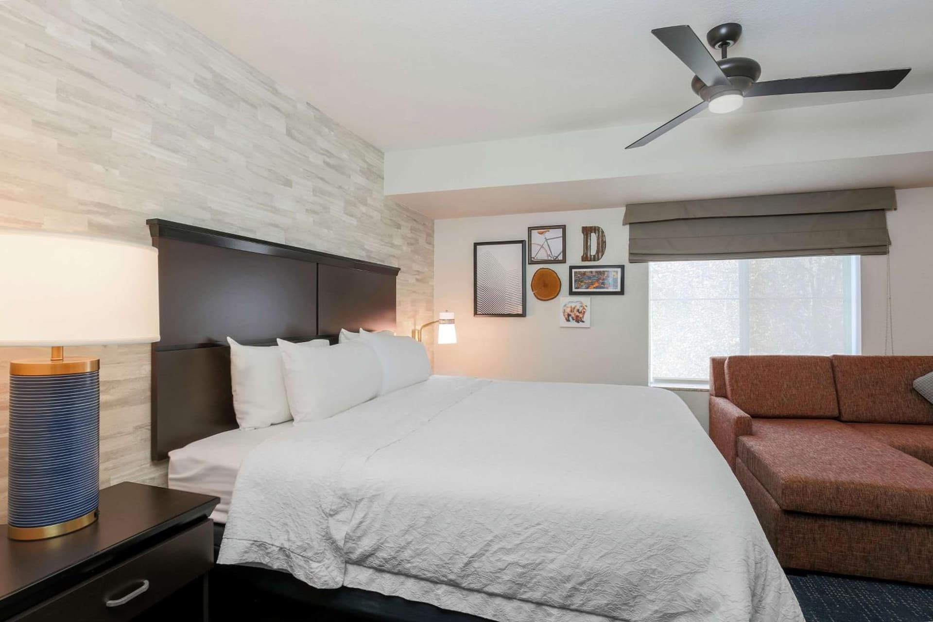 Hampton Inn & Suites Denver Tech Center gallery photo in Centennial, CO — image 20