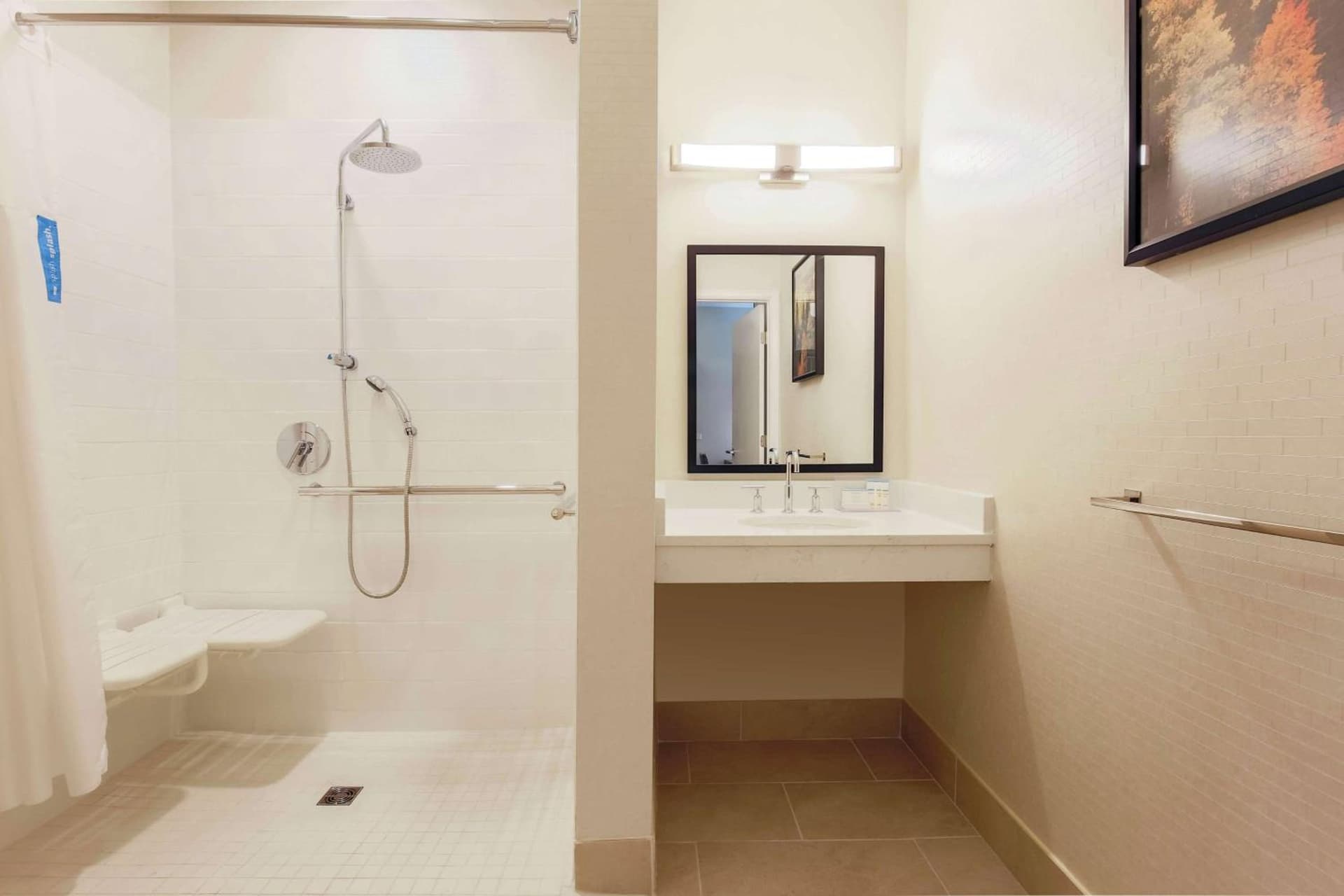 Hampton Inn & Suites Denver Tech Center gallery photo in Centennial, CO — image 18