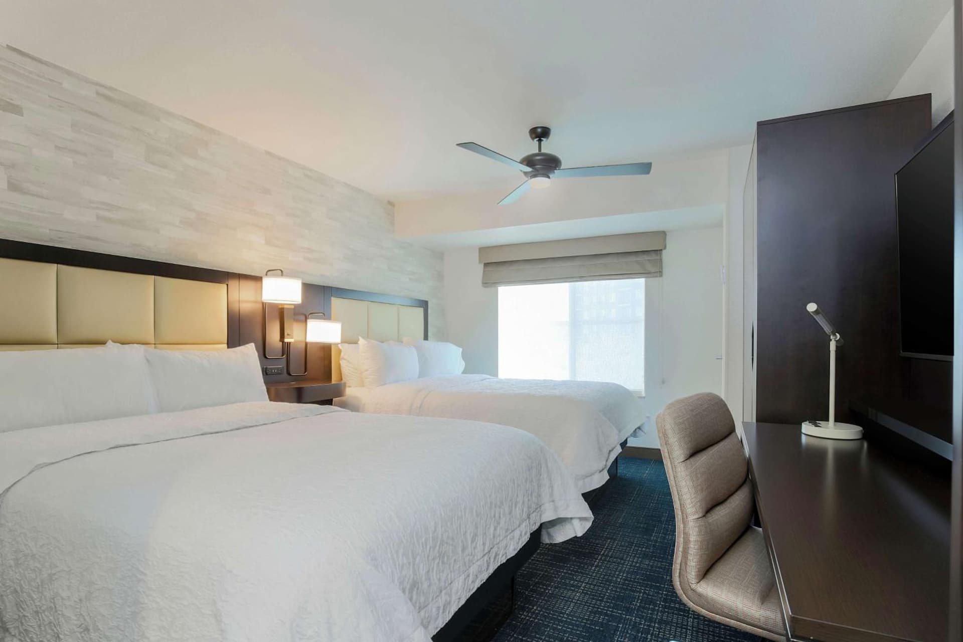 Hampton Inn & Suites Denver Tech Center gallery photo in Centennial, CO — image 11