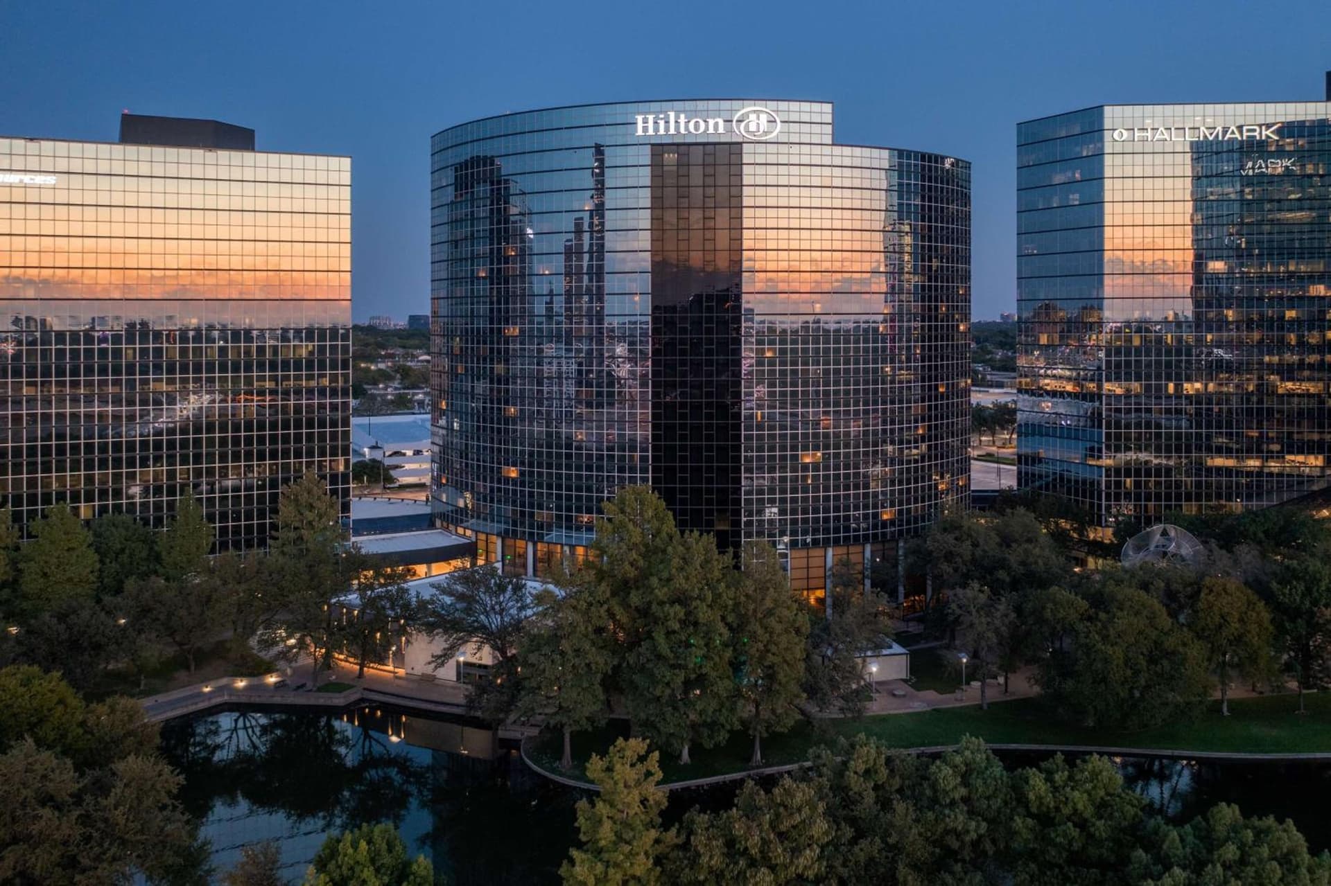Hilton Dallas Lincoln Centre by the Galleria interior in Dallas, TX — gallery photo 2