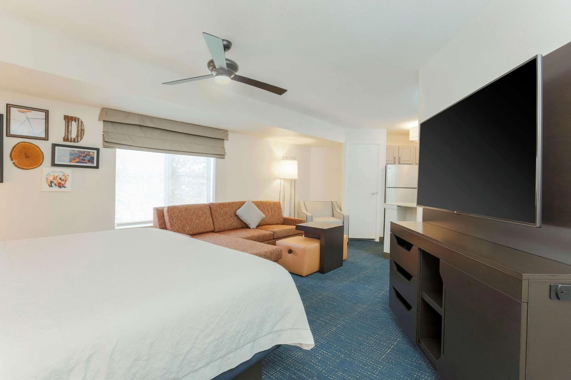 Hampton Inn & Suites Denver Tech Center gallery photo in Centennial, CO — image 7