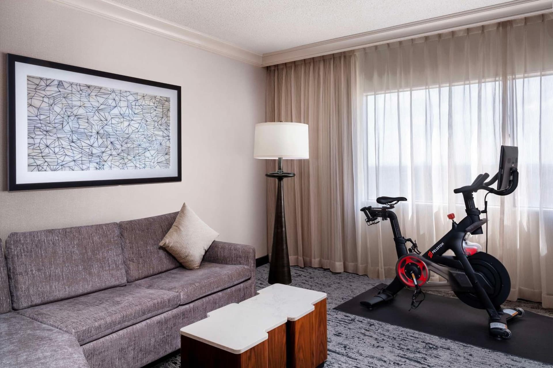 Hilton Dallas Lincoln Centre by the Galleria gallery photo in Dallas, TX — image 57