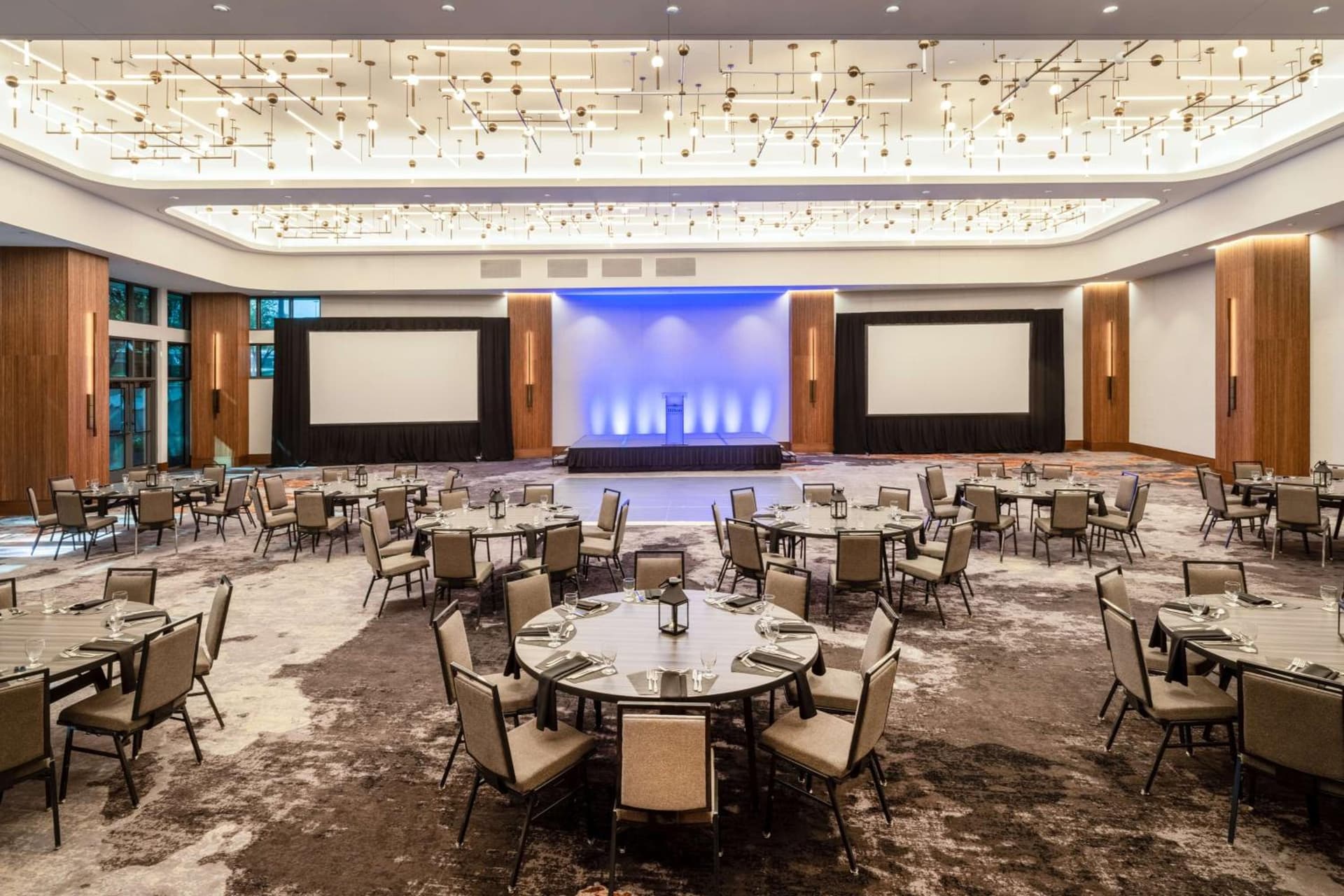 Hilton Dallas Lincoln Centre by the Galleria gallery photo in Dallas, TX — image 7