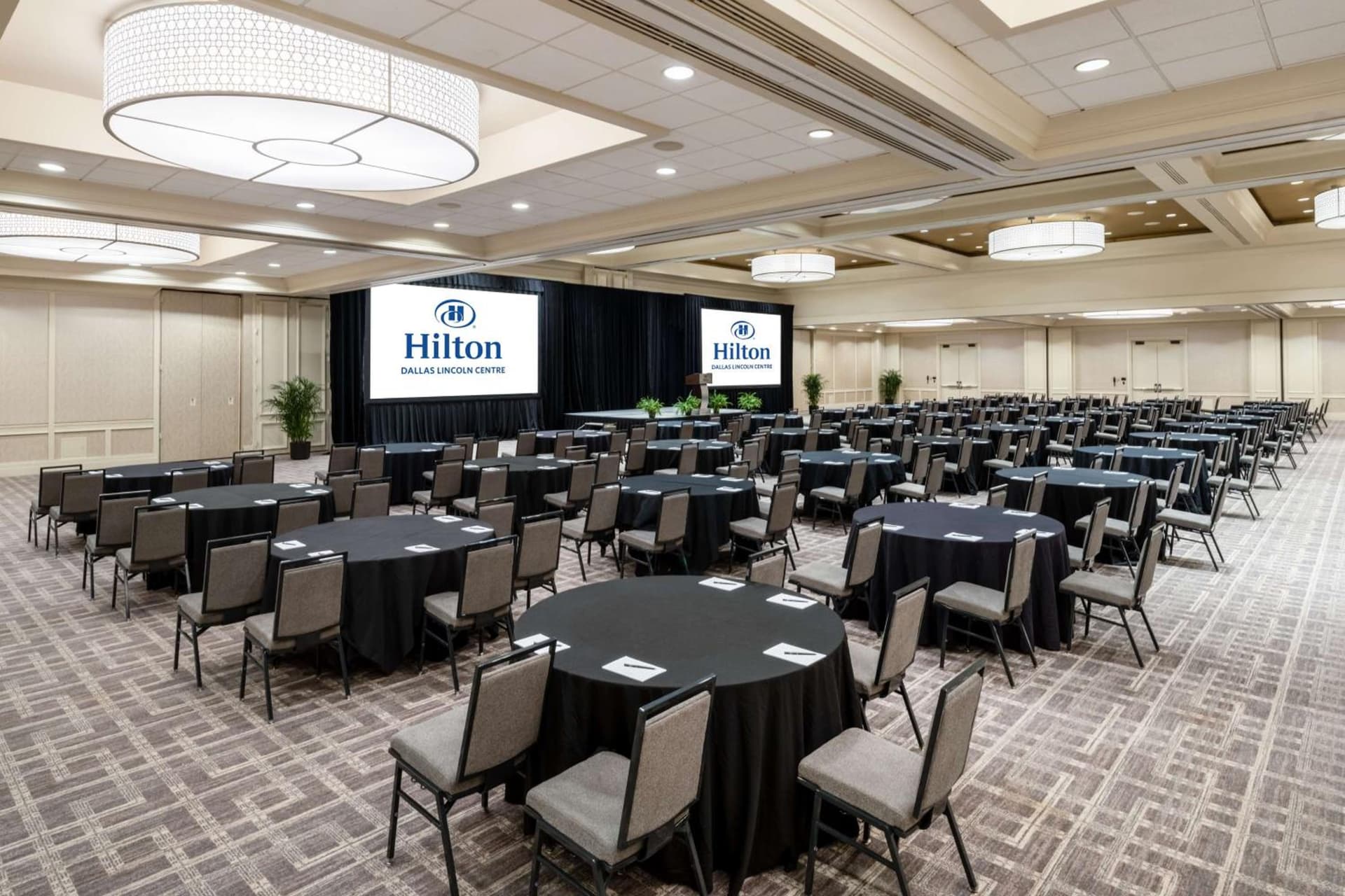 Hilton Dallas Lincoln Centre by the Galleria gallery photo in Dallas, TX — image 12