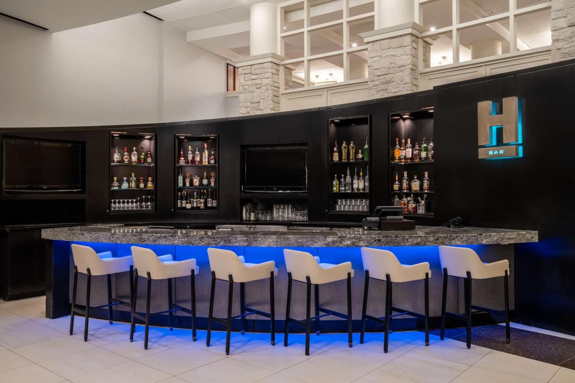 Hilton Dallas Lincoln Centre by the Galleria gallery photo in Dallas, TX — image 64