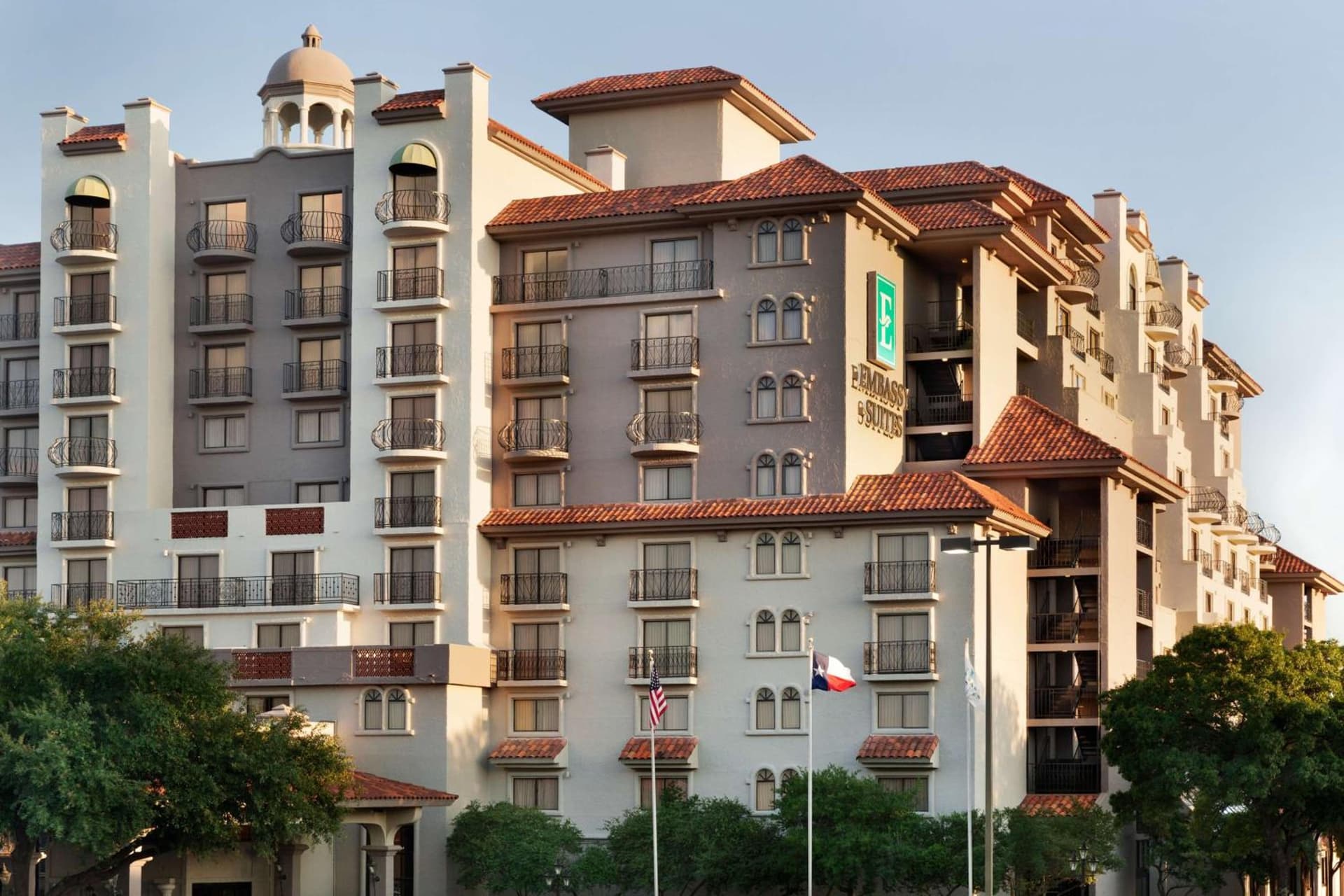 Embassy Suites by Hilton Dallas DFW Airport South interior in Irving, TX — gallery photo 2