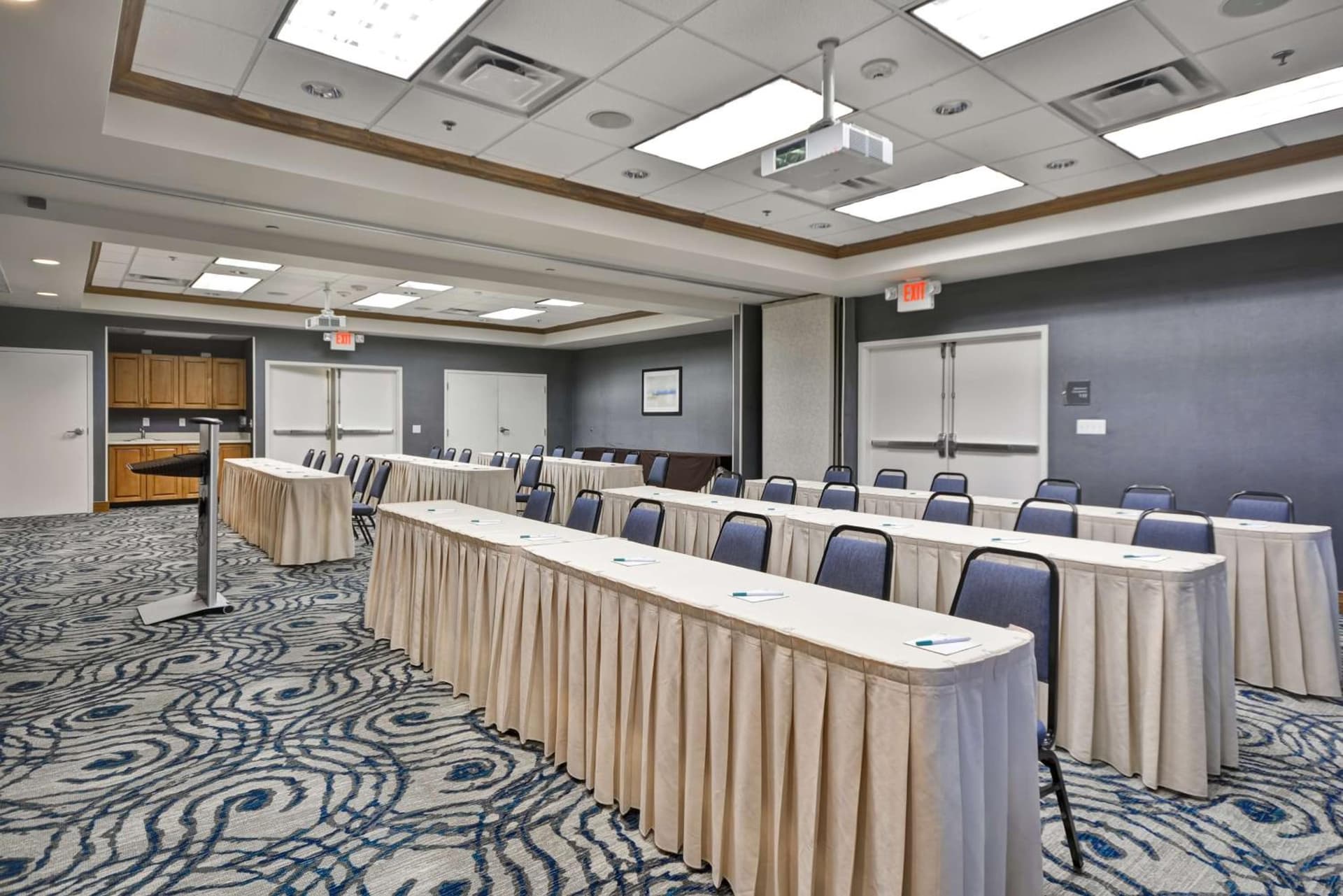 Homewood Suites by Hilton Wilmington/Mayfaire, NC interior in Wilmington, NC — gallery photo 2