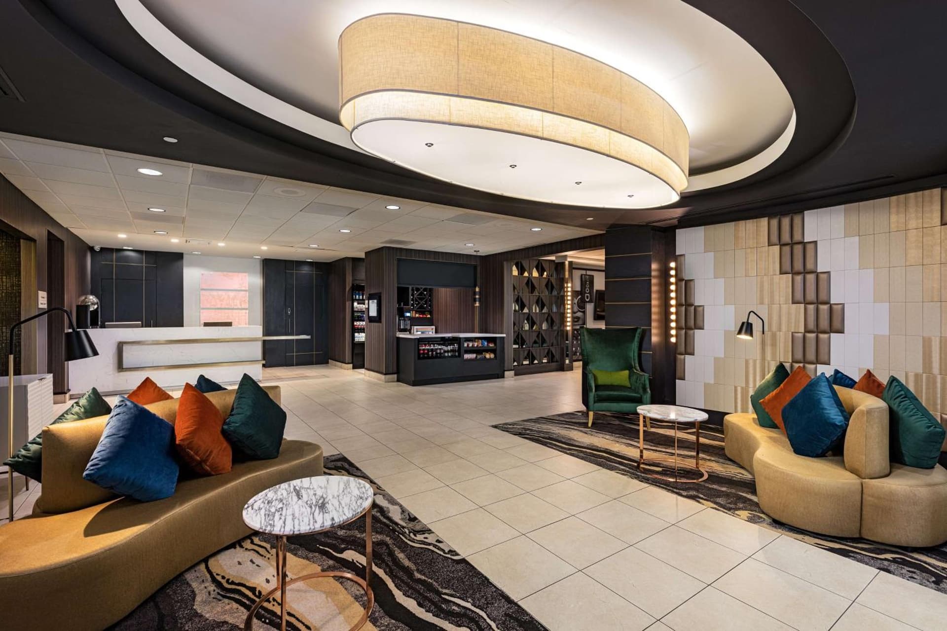 Hilton Garden Inn Los Angeles / Hollywood property views in Los Angeles, CA — gallery photo 3