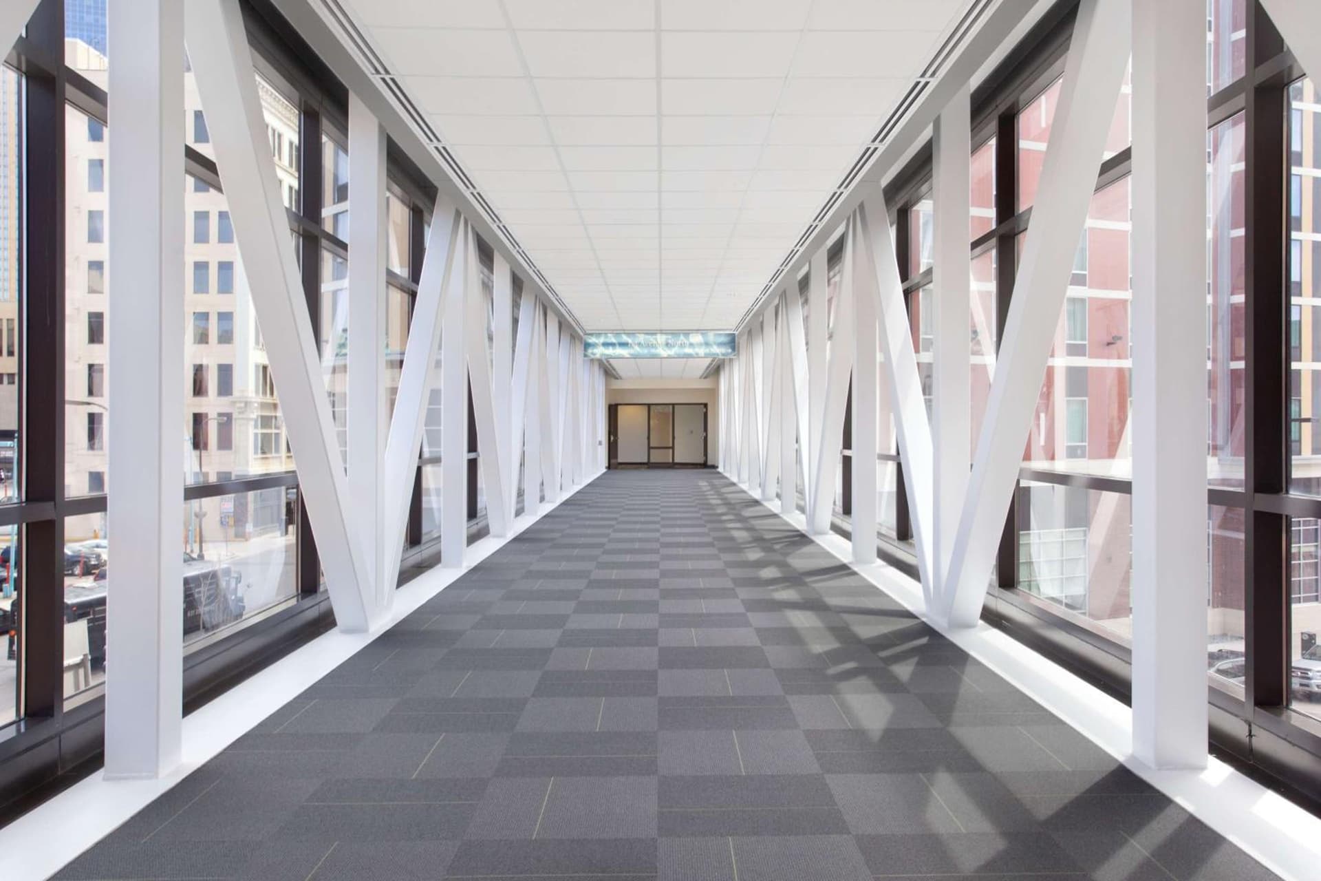 Hampton Inn & Suites - Minneapolis/Downtown gallery photo in Minneapolis, MN — image 39