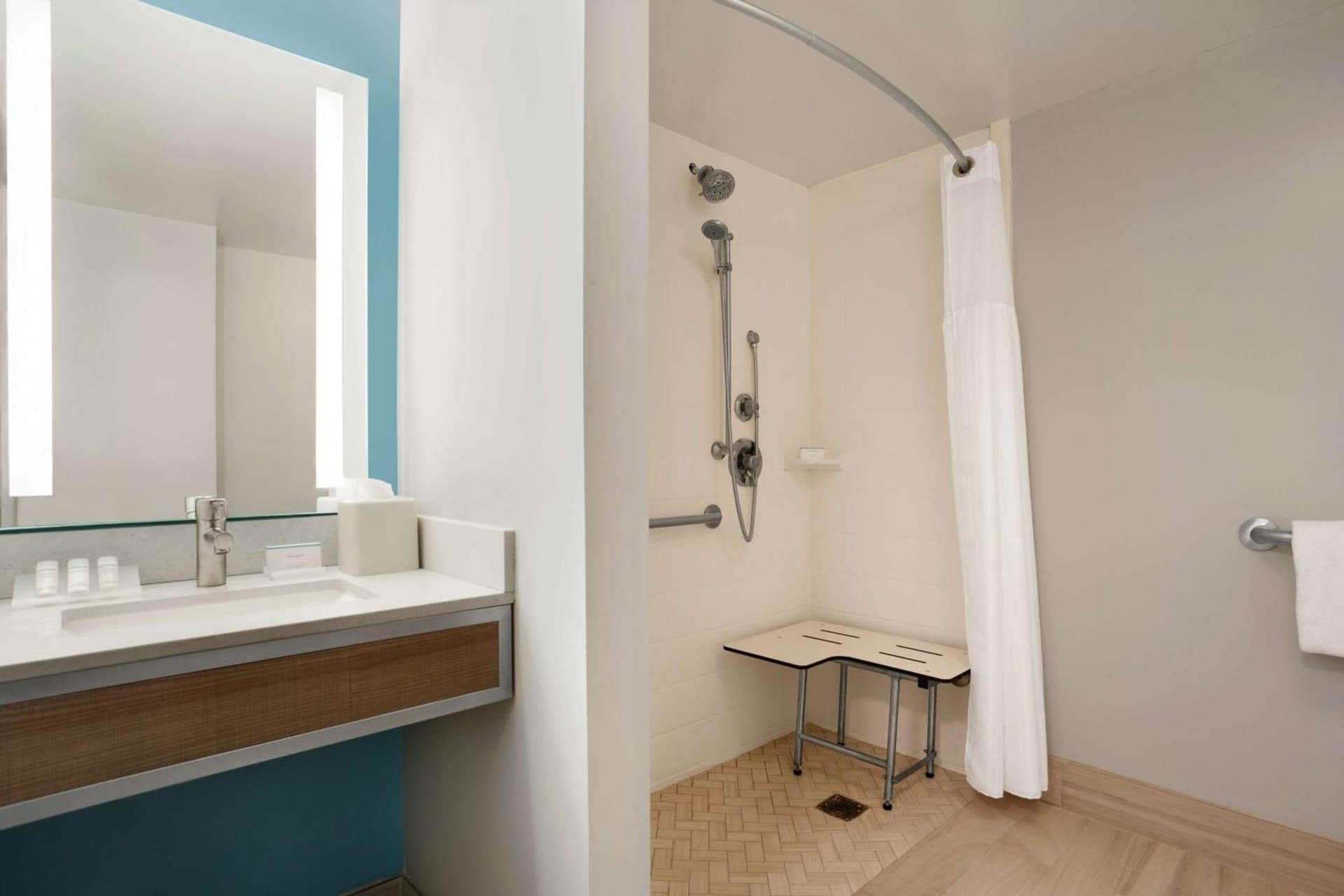 Hilton Garden Inn New Orleans Convention Center gallery photo in New Orleans, LA — image 4
