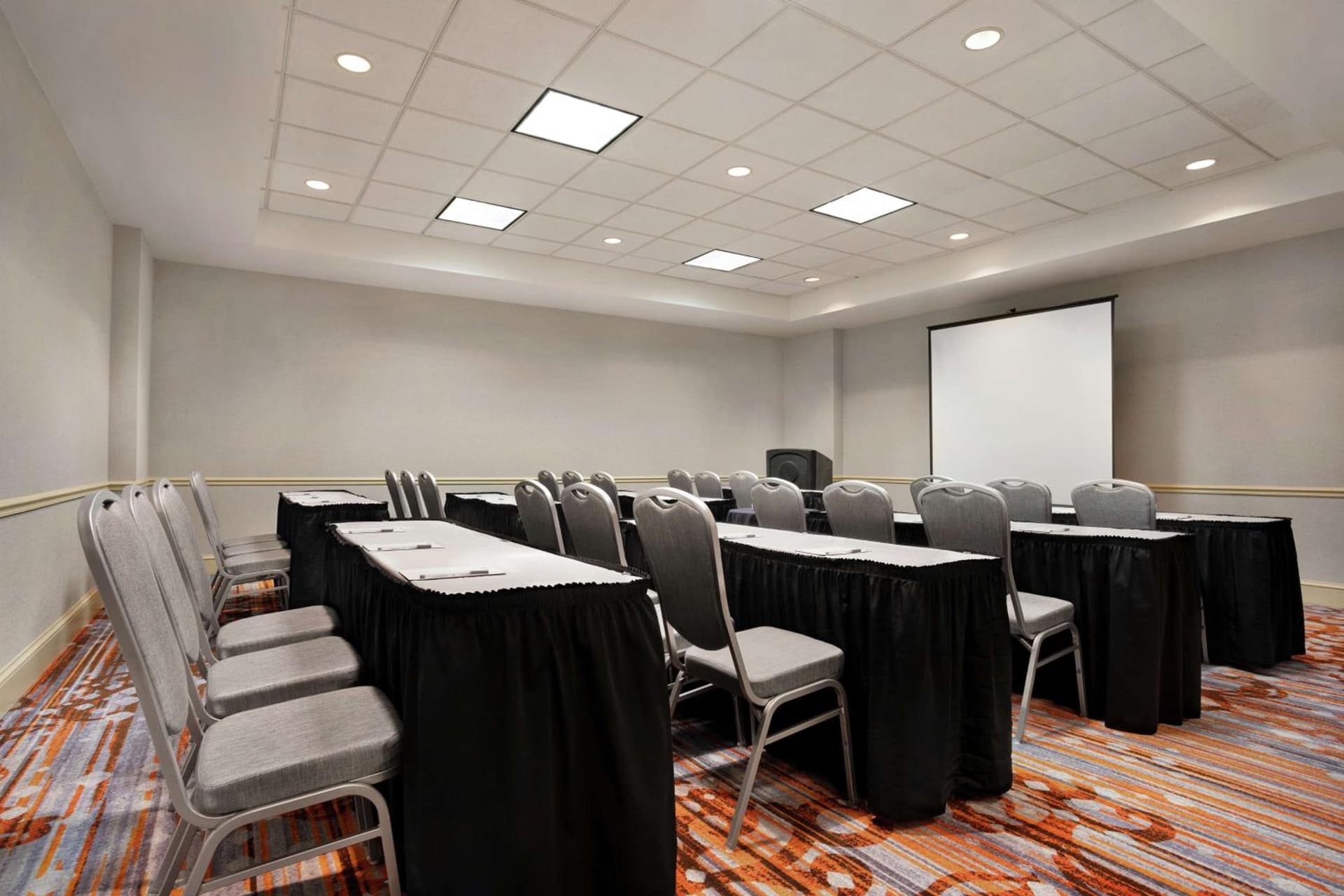 Hilton Garden Inn New Orleans Convention Center gallery photo in New Orleans, LA — image 55