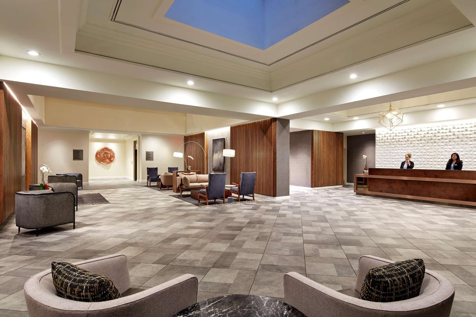 Hilton Pasadena property views in Pasadena, CA — gallery photo 3