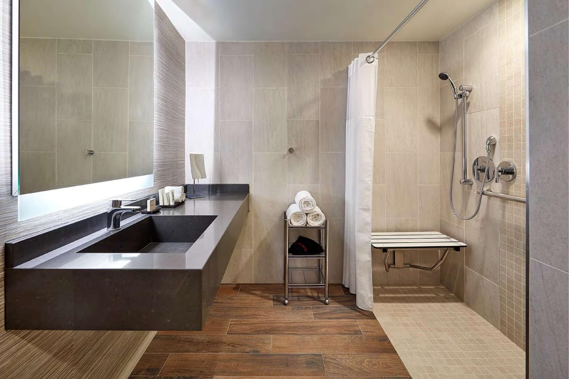 Hilton Pasadena gallery photo in Pasadena, CA — image 41